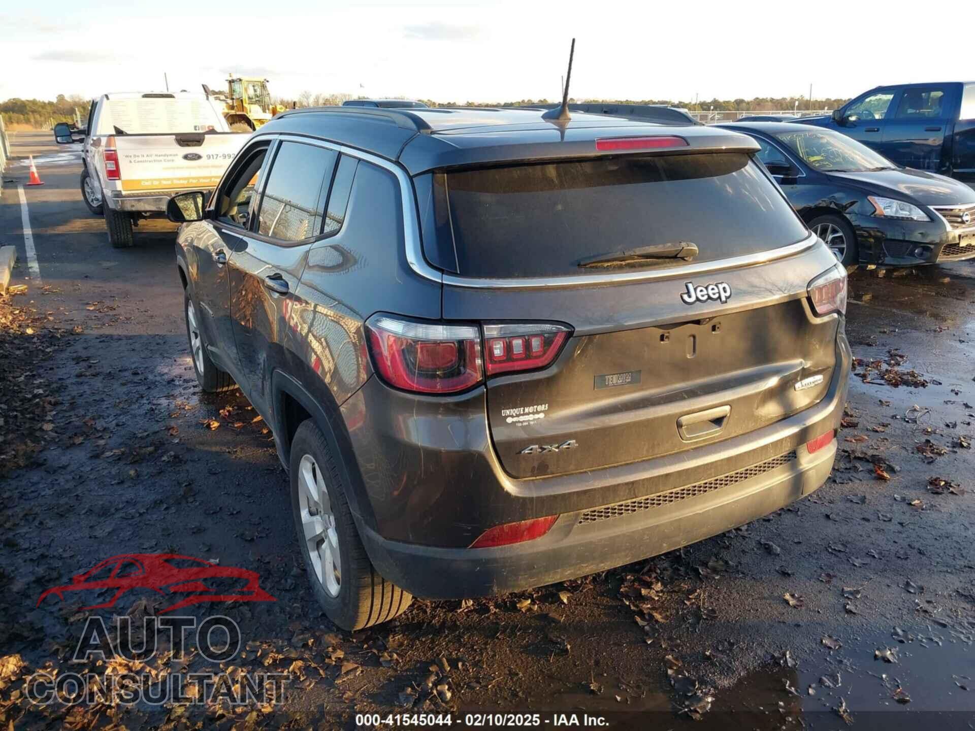 JEEP COMPASS 2018 - 3C4NJDBB4JT482114
