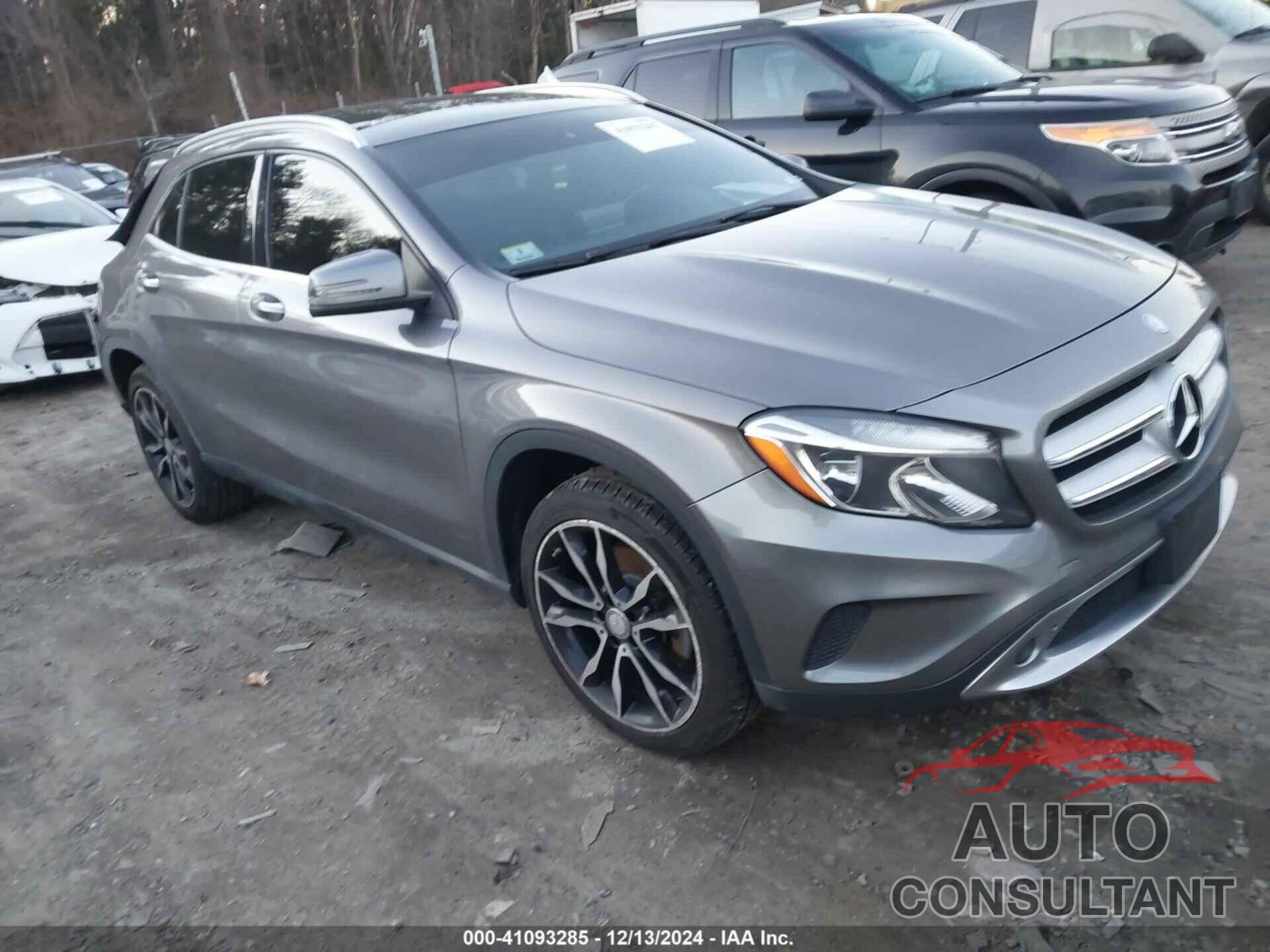 MERCEDES-BENZ GLA 250 2017 - WDCTG4GB6HJ345623
