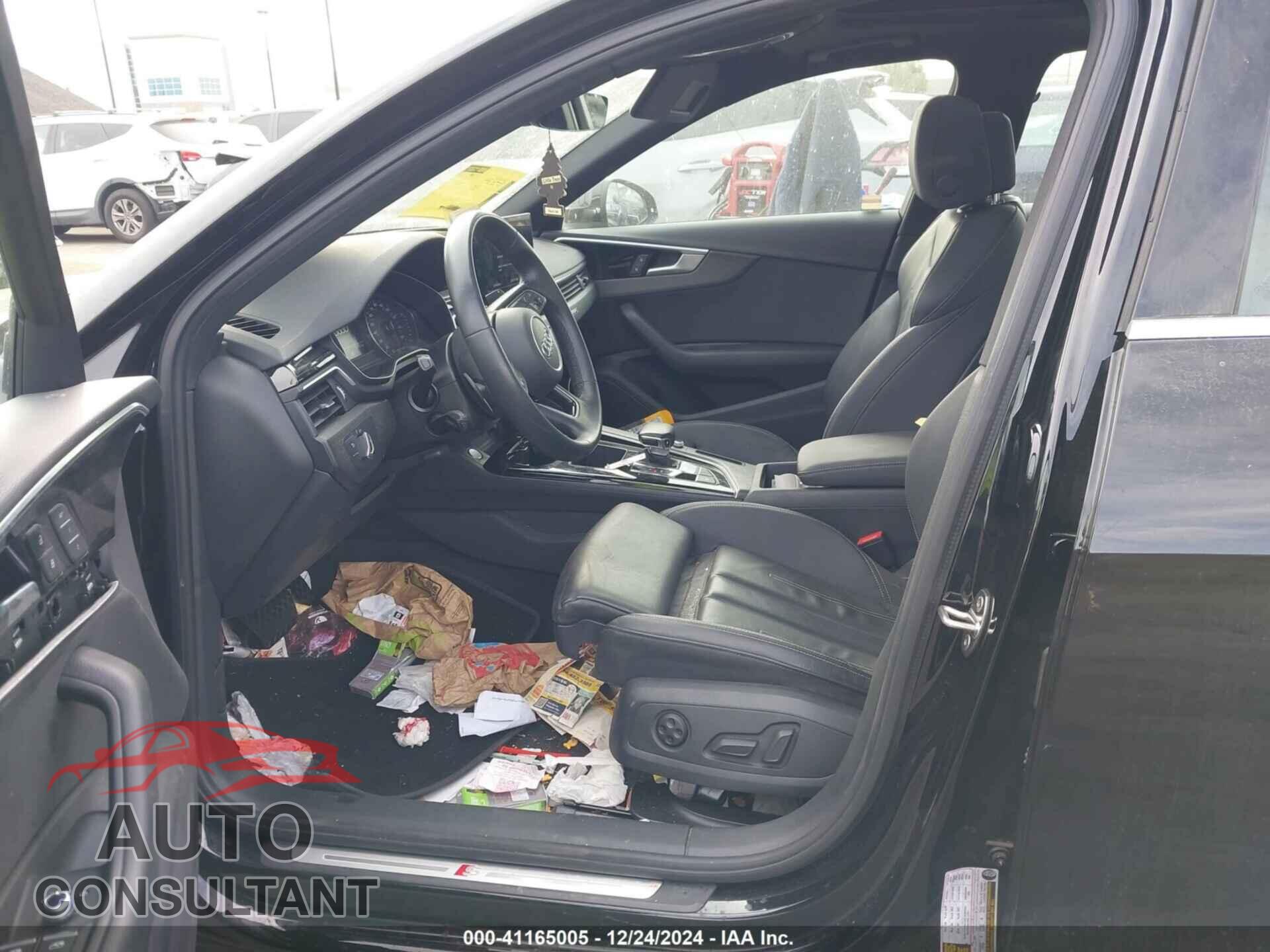 AUDI A4 2021 - WAUDAAF44MA054560