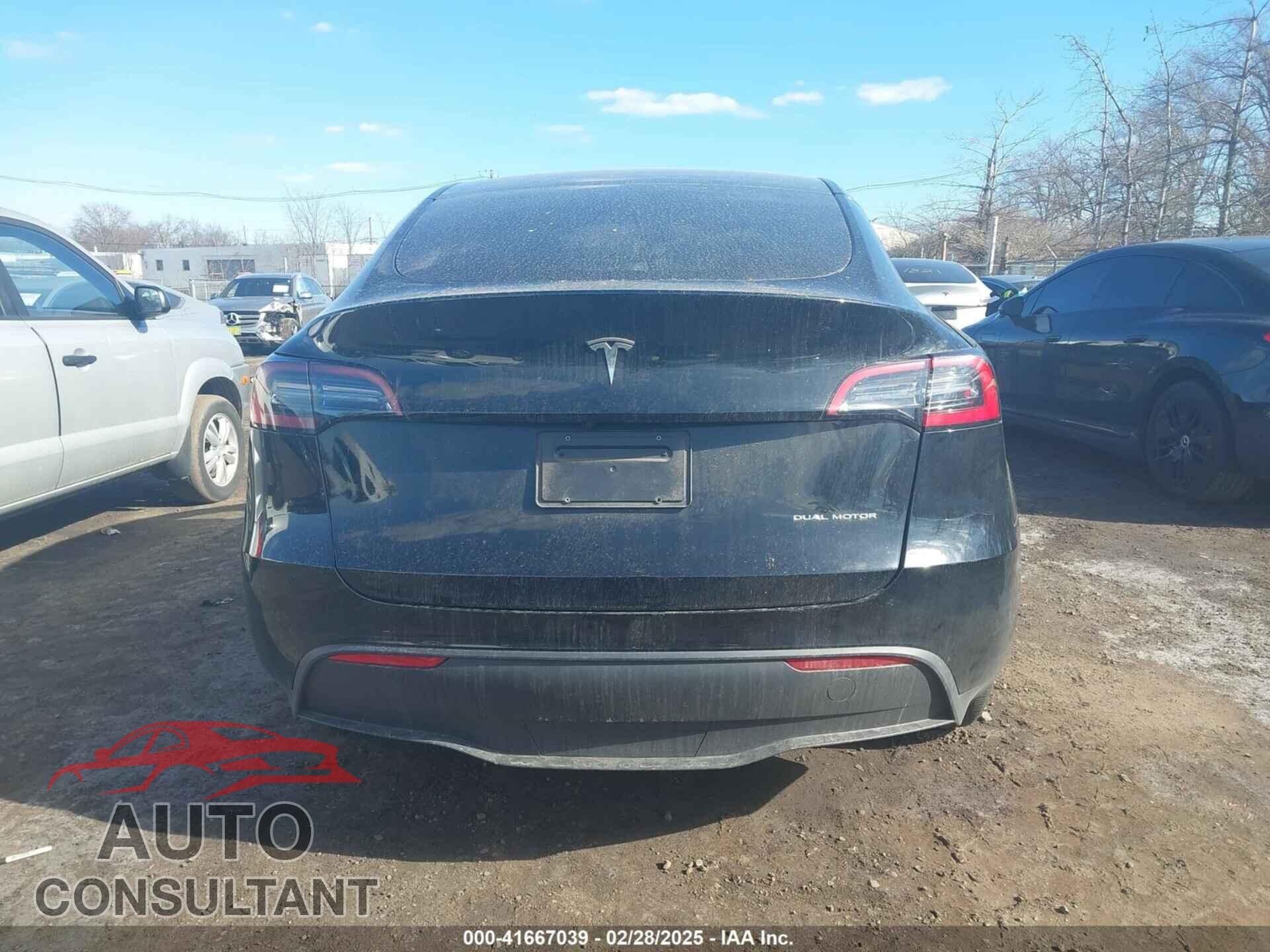 TESLA MODEL Y 2023 - 7SAYGDEEXPF688064