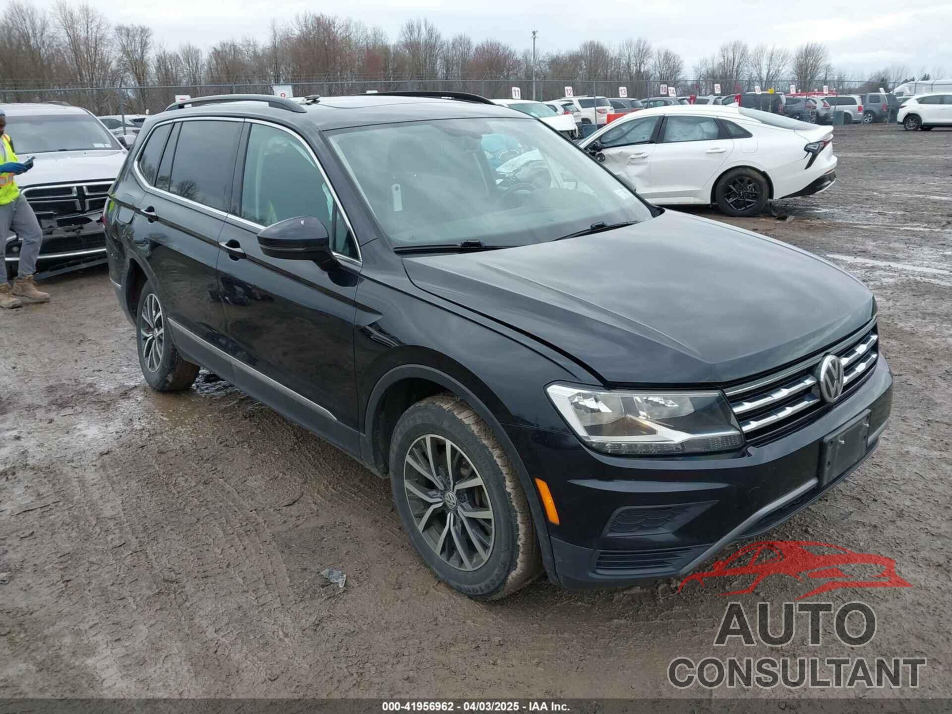 VOLKSWAGEN TIGUAN 2018 - 3VV2B7AX9JM192672