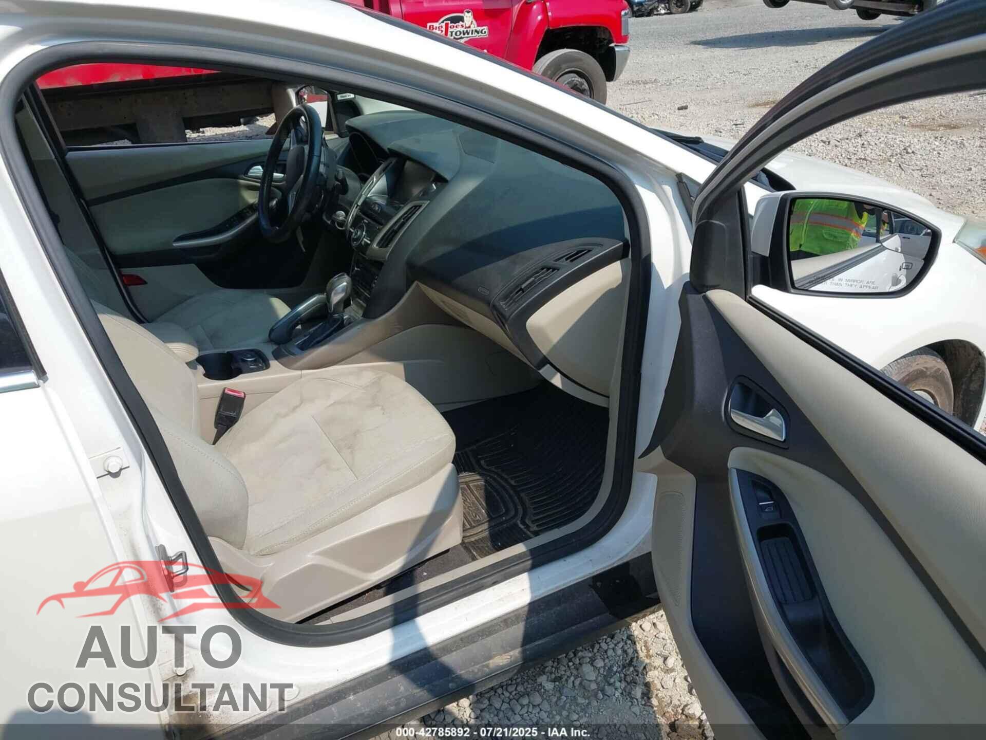 FORD FOCUS 2012 - 1FAHP3H29CL445870