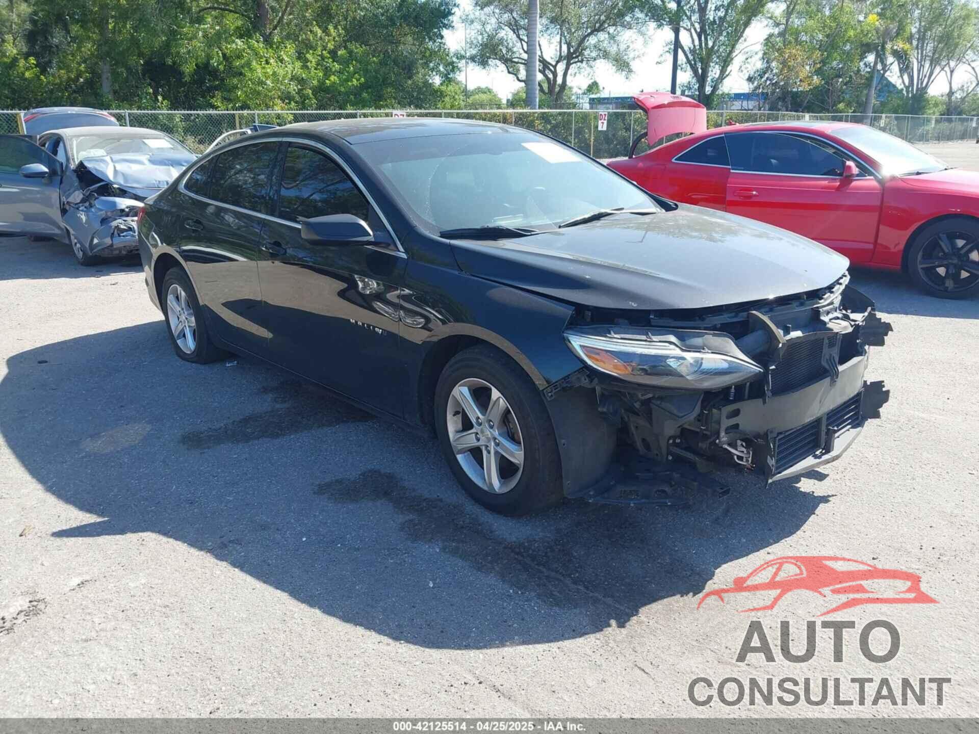 CHEVROLET MALIBU 2020 - 1G1ZB5ST1LF149727