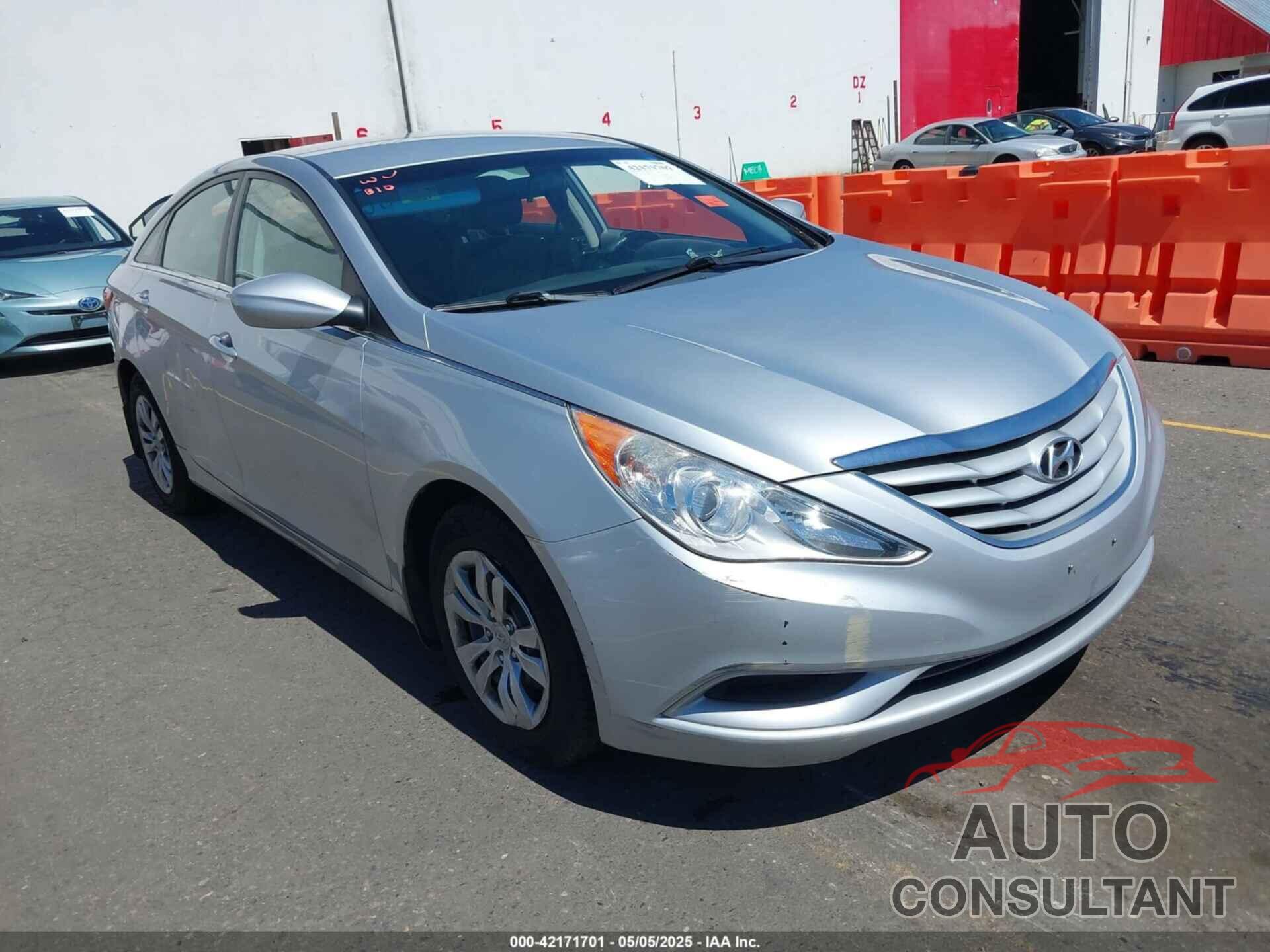 HYUNDAI SONATA 2011 - 5NPEB4AC1BH182152