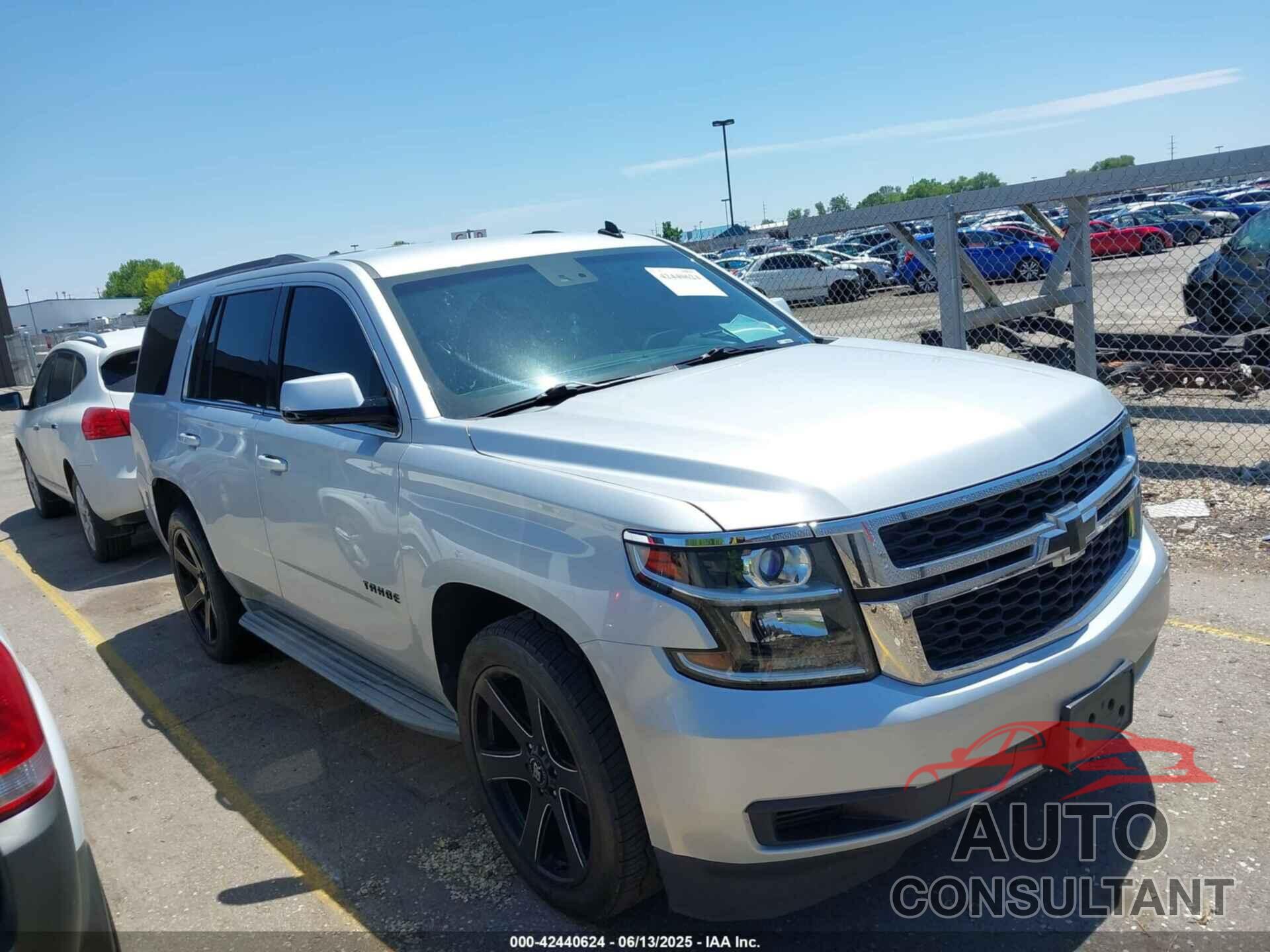CHEVROLET TAHOE 2015 - 1GNSCBKC9FR111001