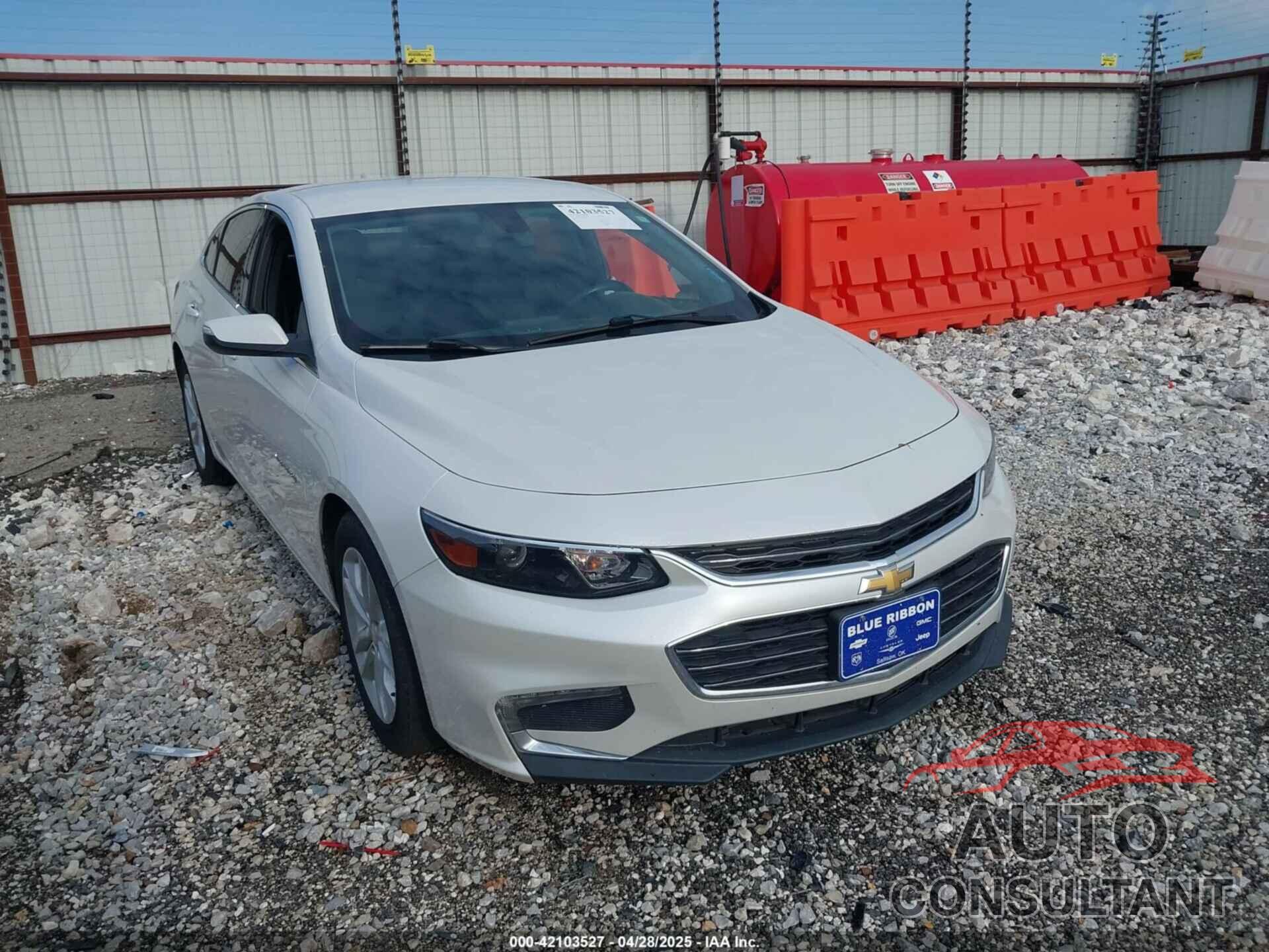 CHEVROLET MALIBU 2018 - 1G1ZD5ST1JF200294