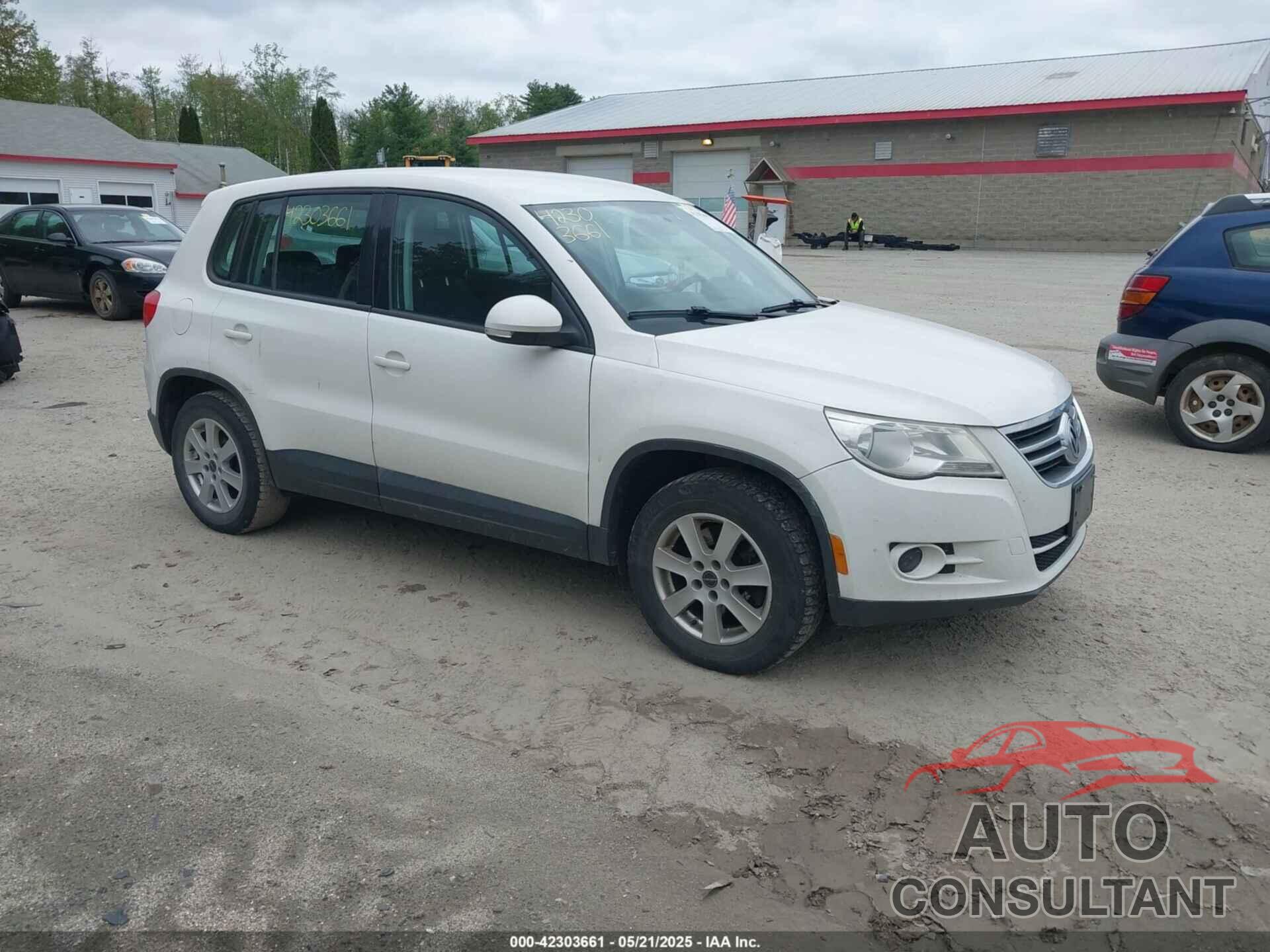 VOLKSWAGEN TIGUAN 2011 - WVGCV7AXXBW540034