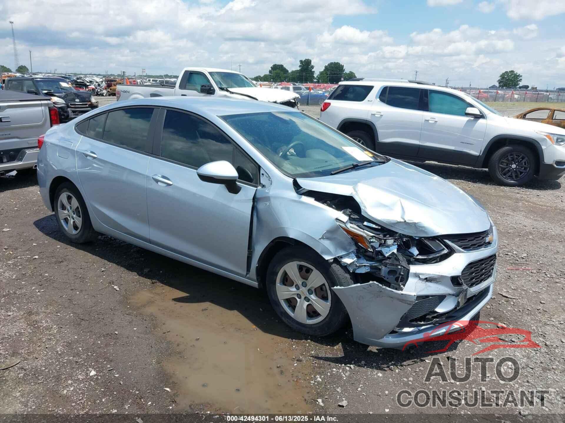 CHEVROLET CRUZE 2018 - 1G1BC5SM1J7121943