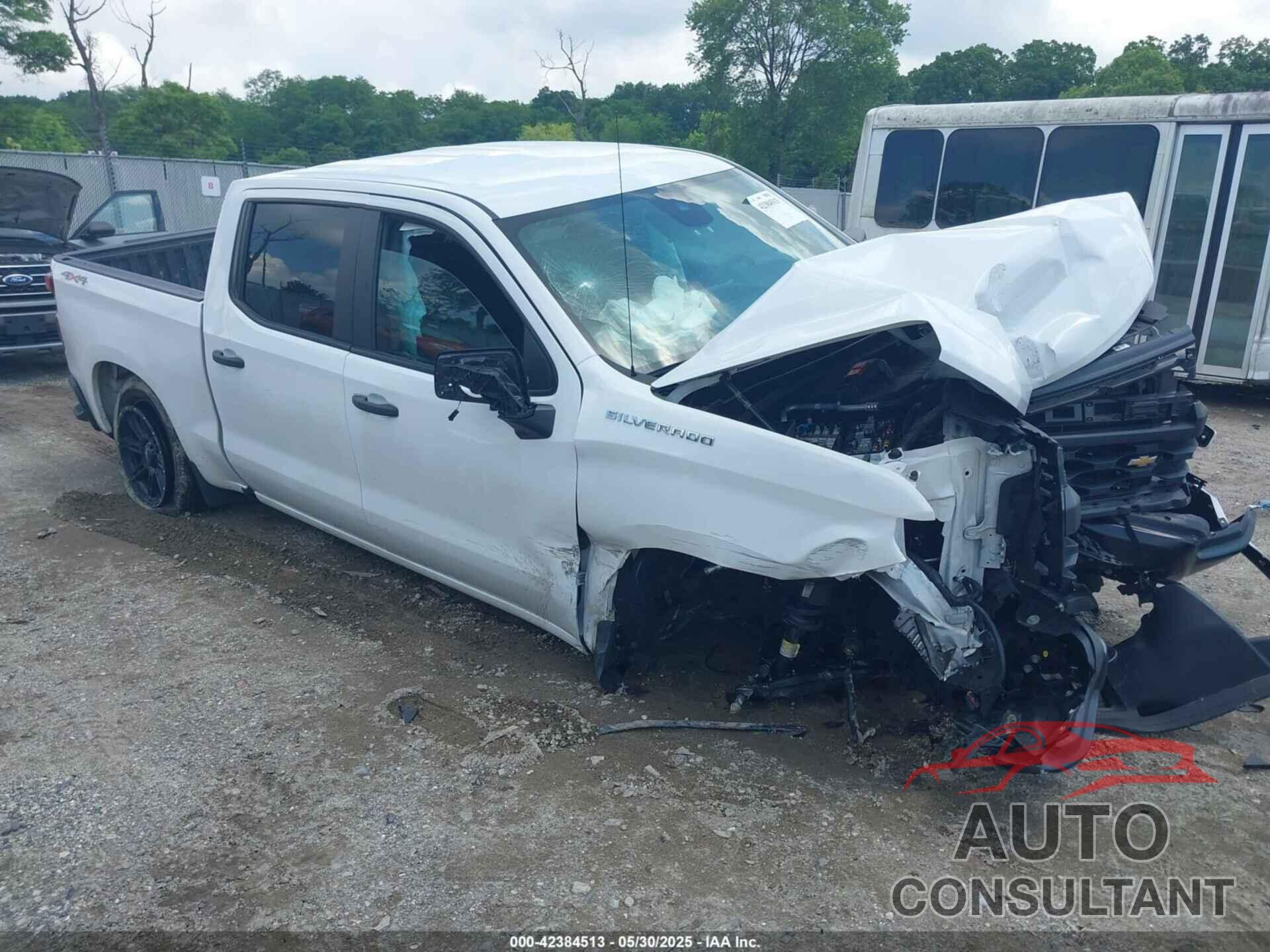 CHEVROLET SILVERADO 1500 2022 - 1GCPDAEK1NZ581577