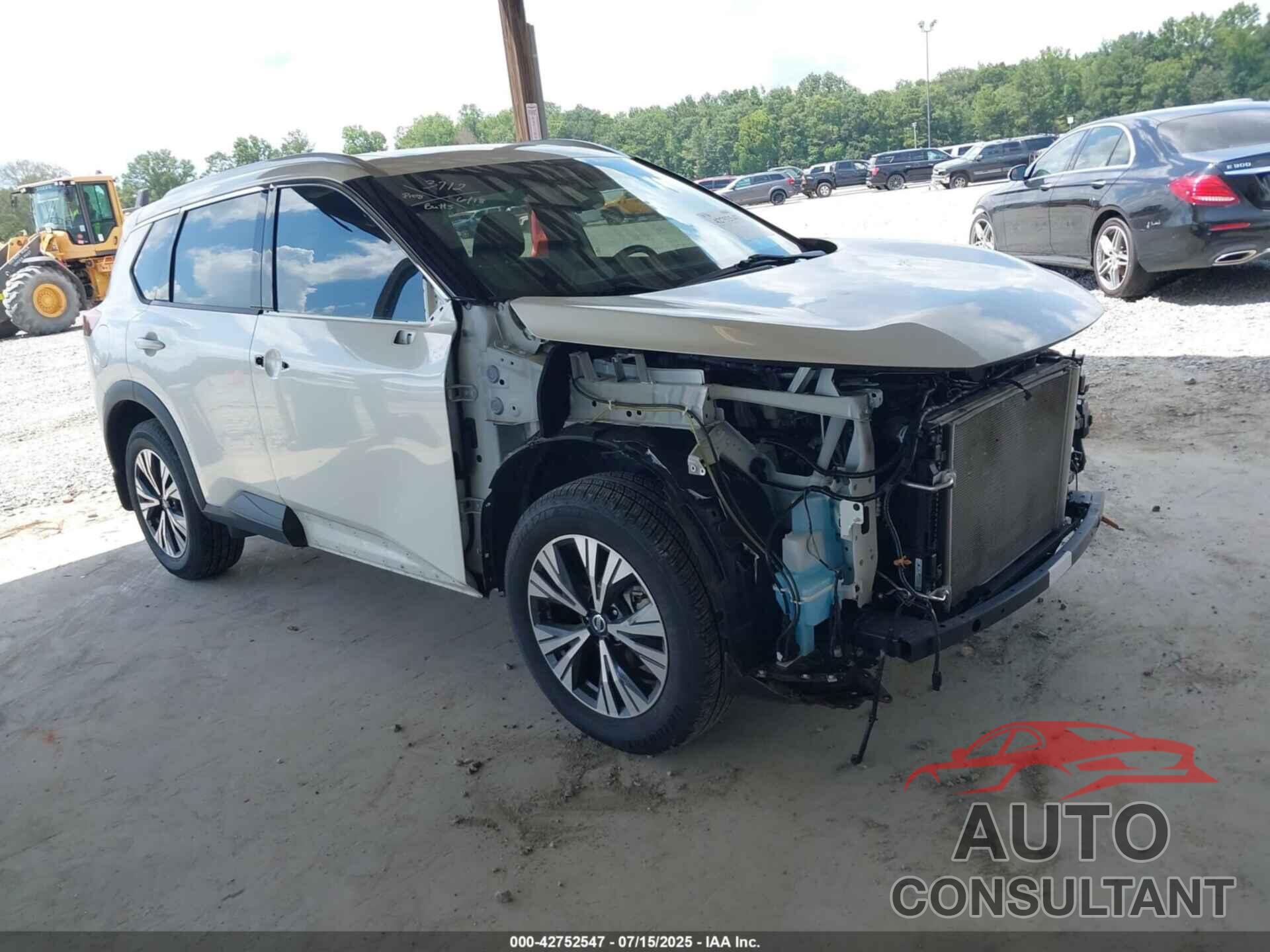 NISSAN ROGUE 2021 - 5N1AT3BA5MC785733