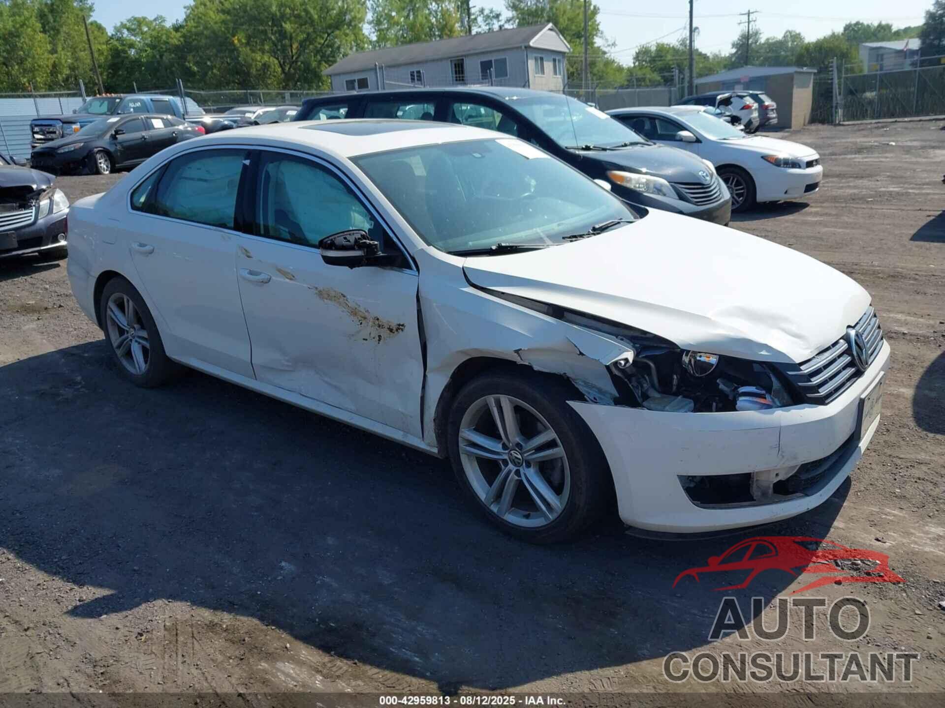 VOLKSWAGEN PASSAT 2014 - 1VWBN7A35EC051105