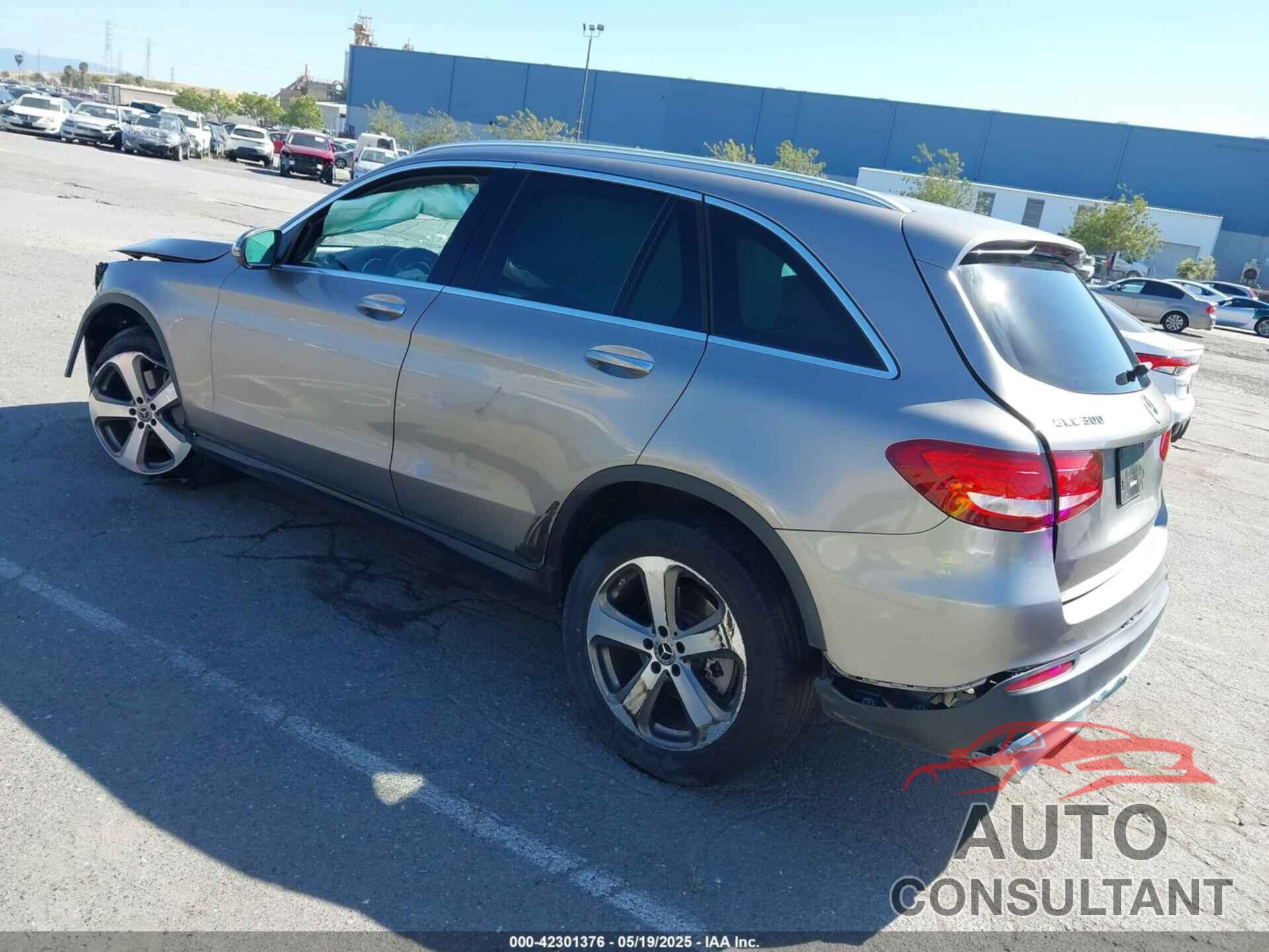 MERCEDES-BENZ GLC 300 2019 - WDC0G4KB9KF606523
