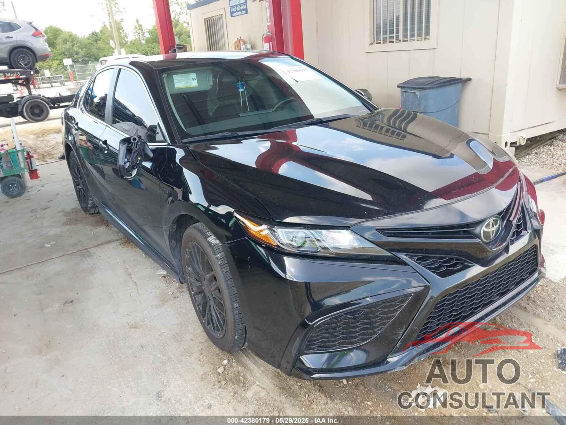 TOYOTA CAMRY 2023 - 4T1G11AK4PU816368