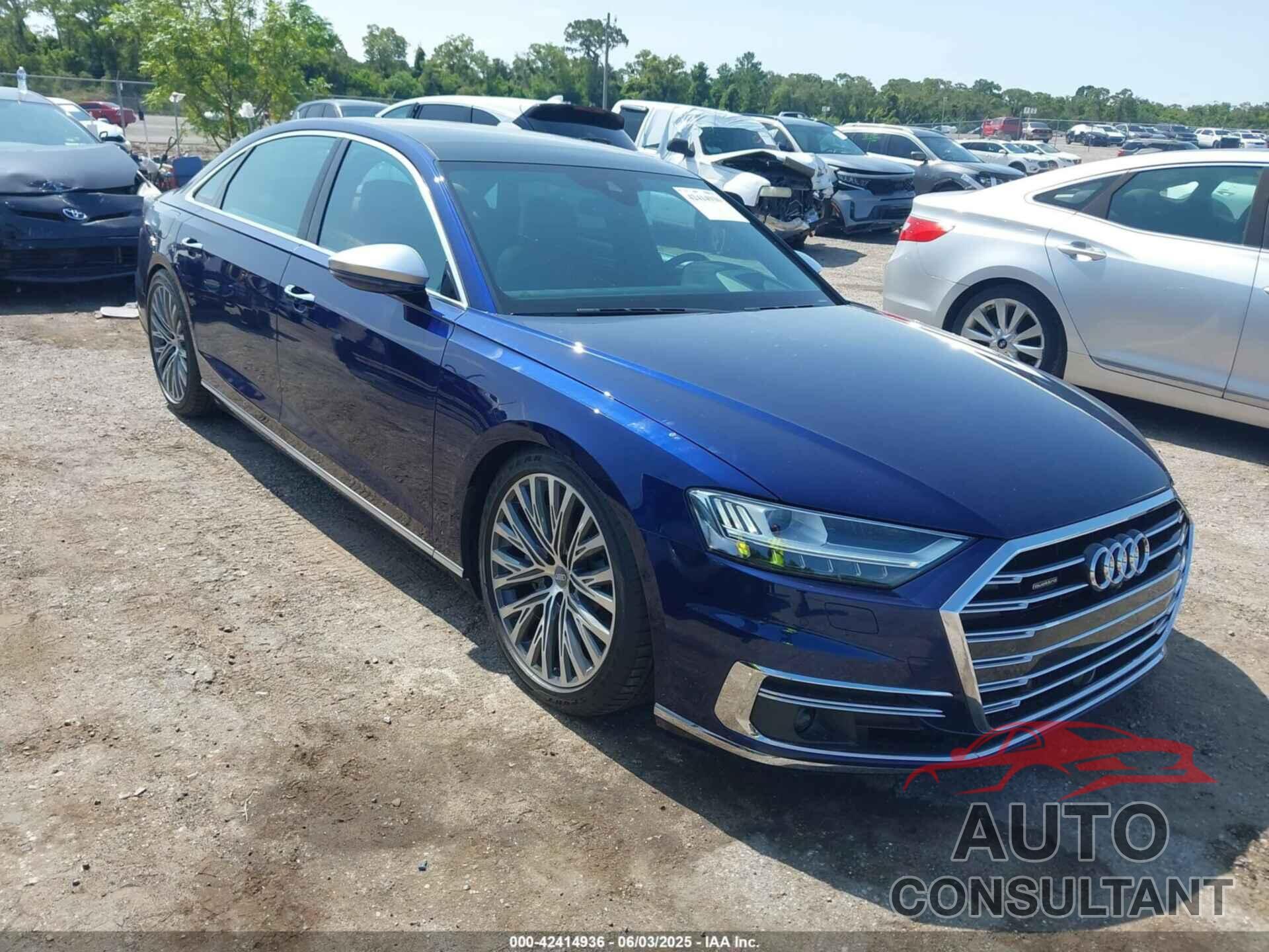 AUDI A8 L 2019 - WAU8DAF82KN017394