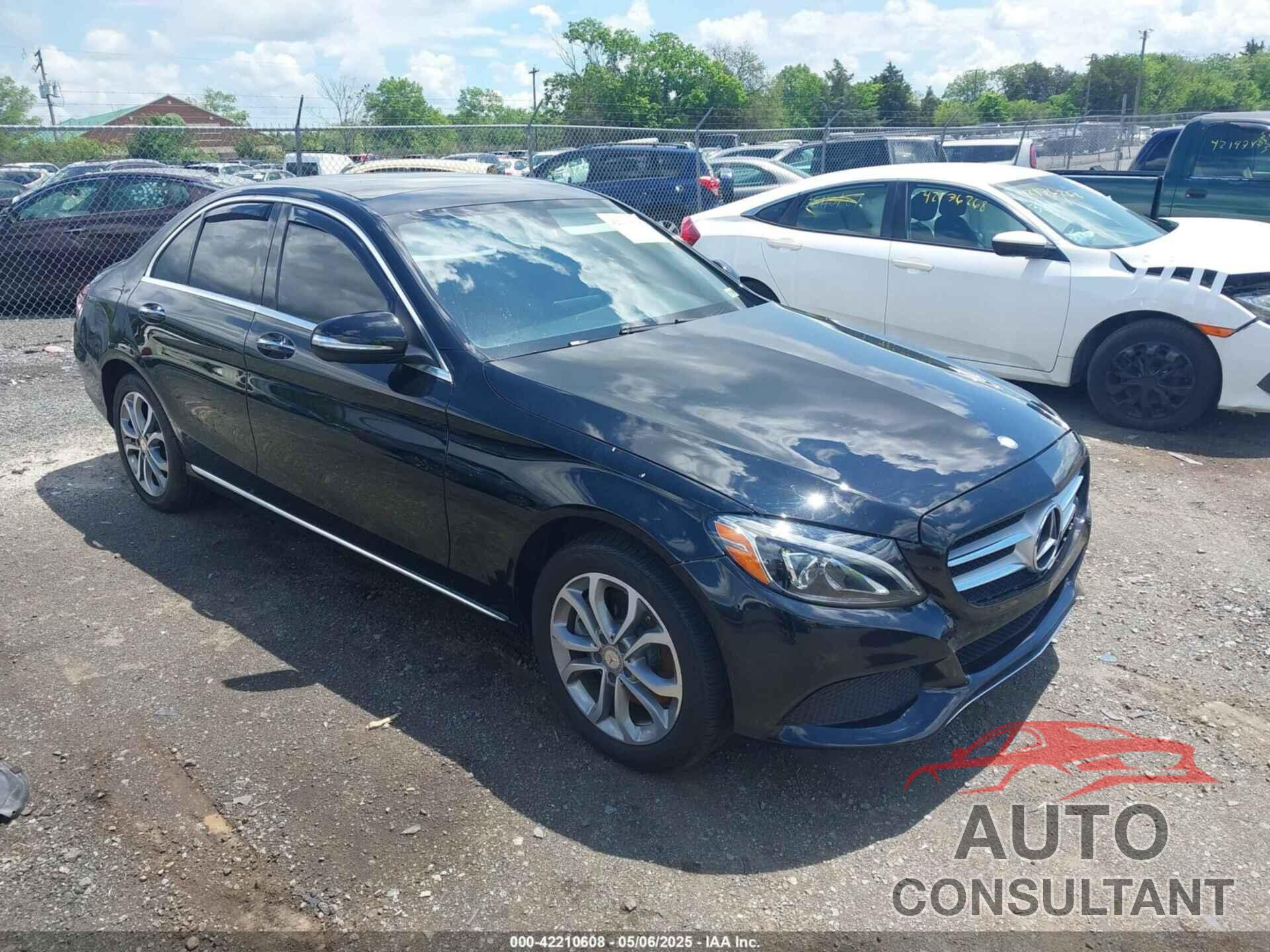 MERCEDES-BENZ C 300 2015 - 55SWF4KB9FU024918