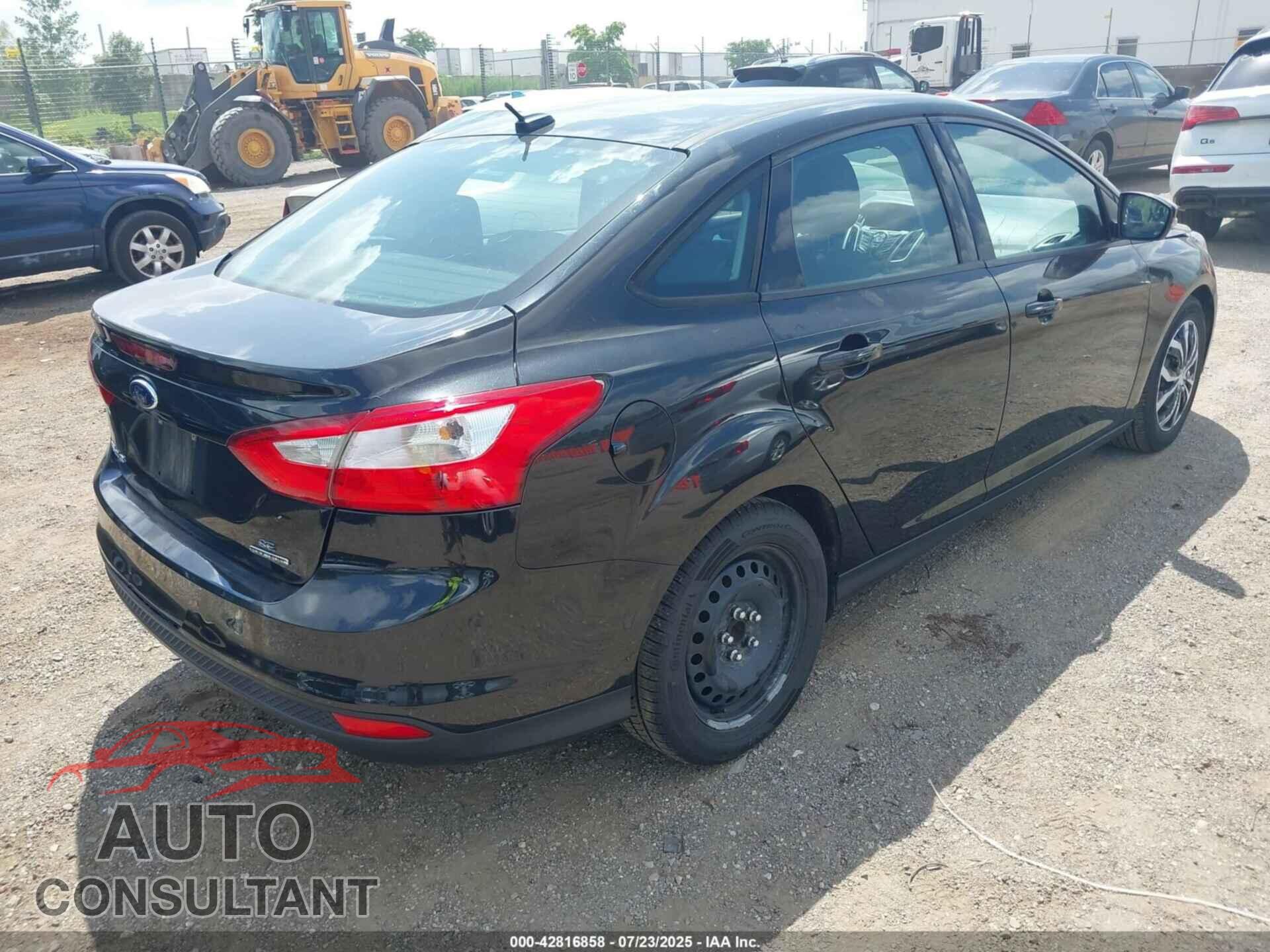 FORD FOCUS 2012 - 1FAHP3F22CL420926