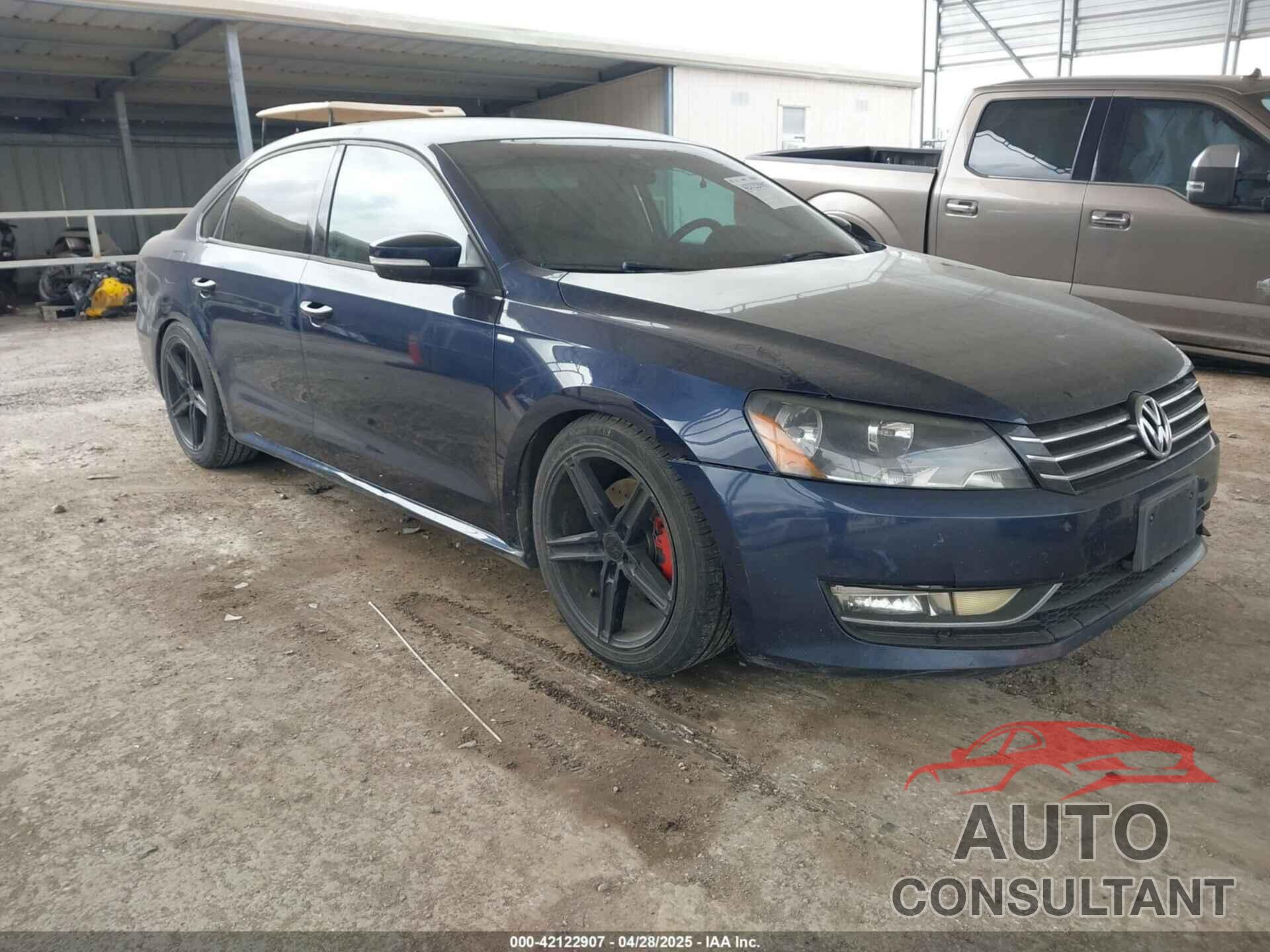 VOLKSWAGEN PASSAT 2015 - 1VWAT7A39FC096518