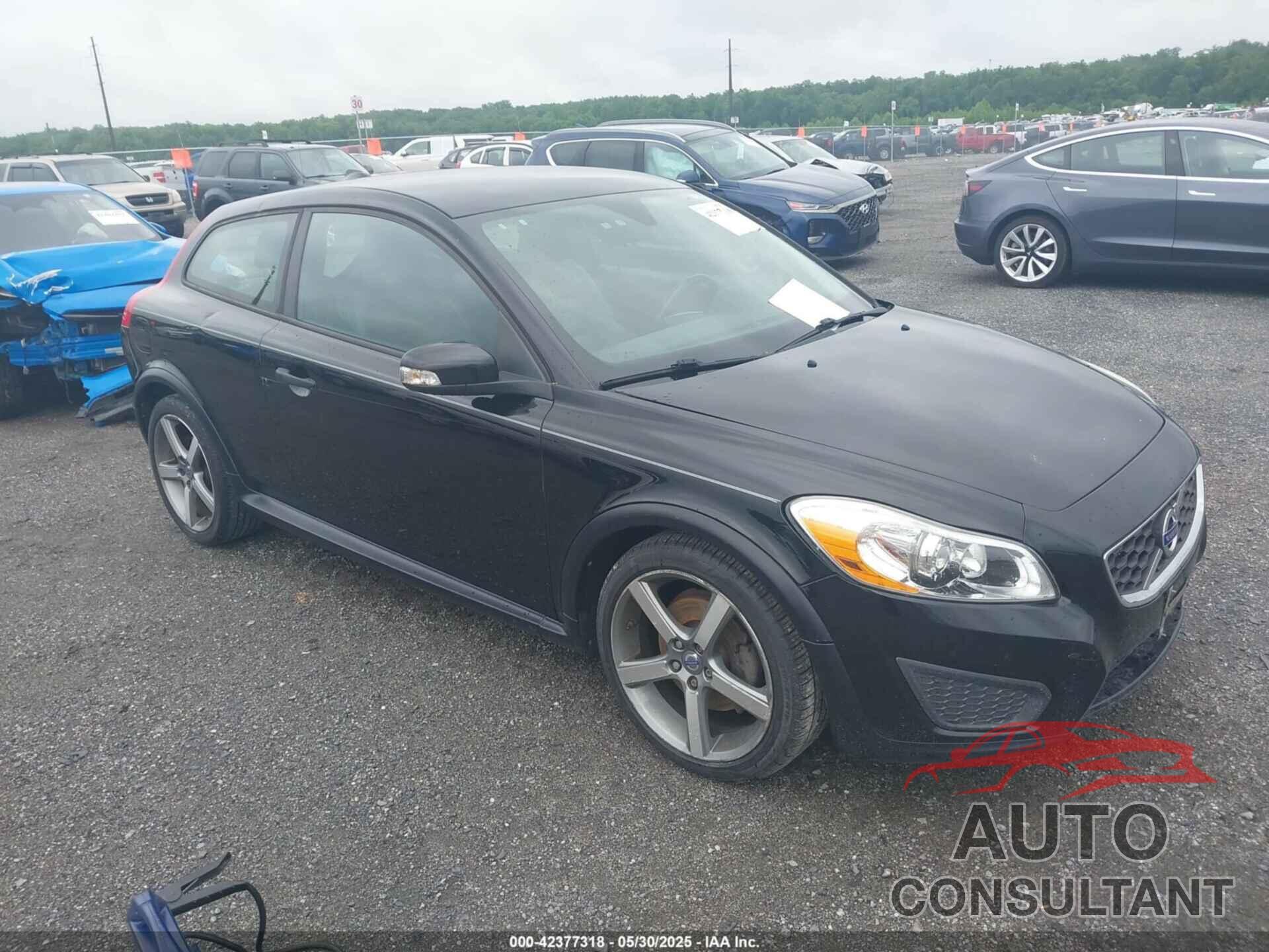 VOLVO C30 2012 - YV1672MKXC2275214