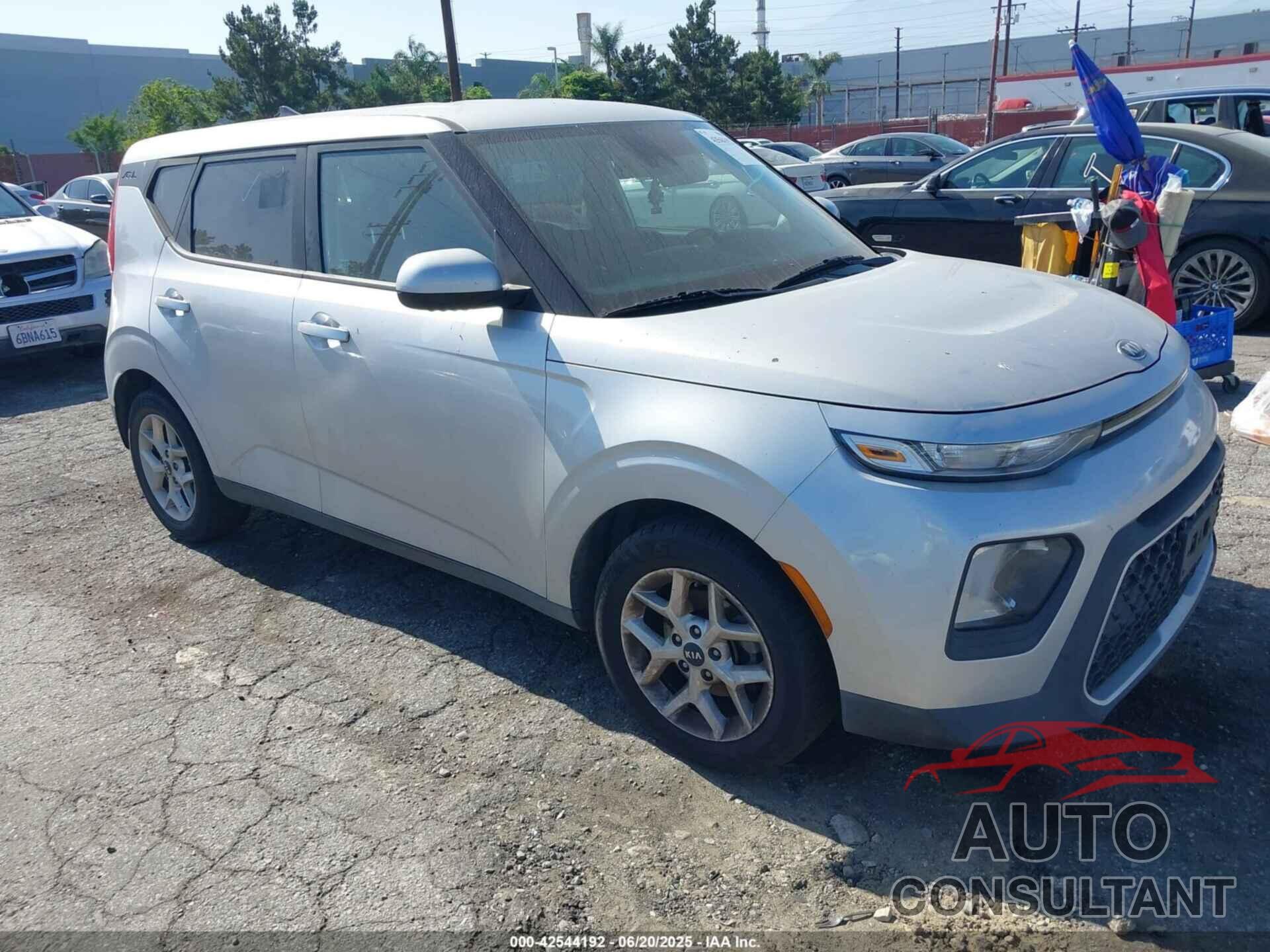 KIA SOUL 2021 - KNDJ23AU7M7779427