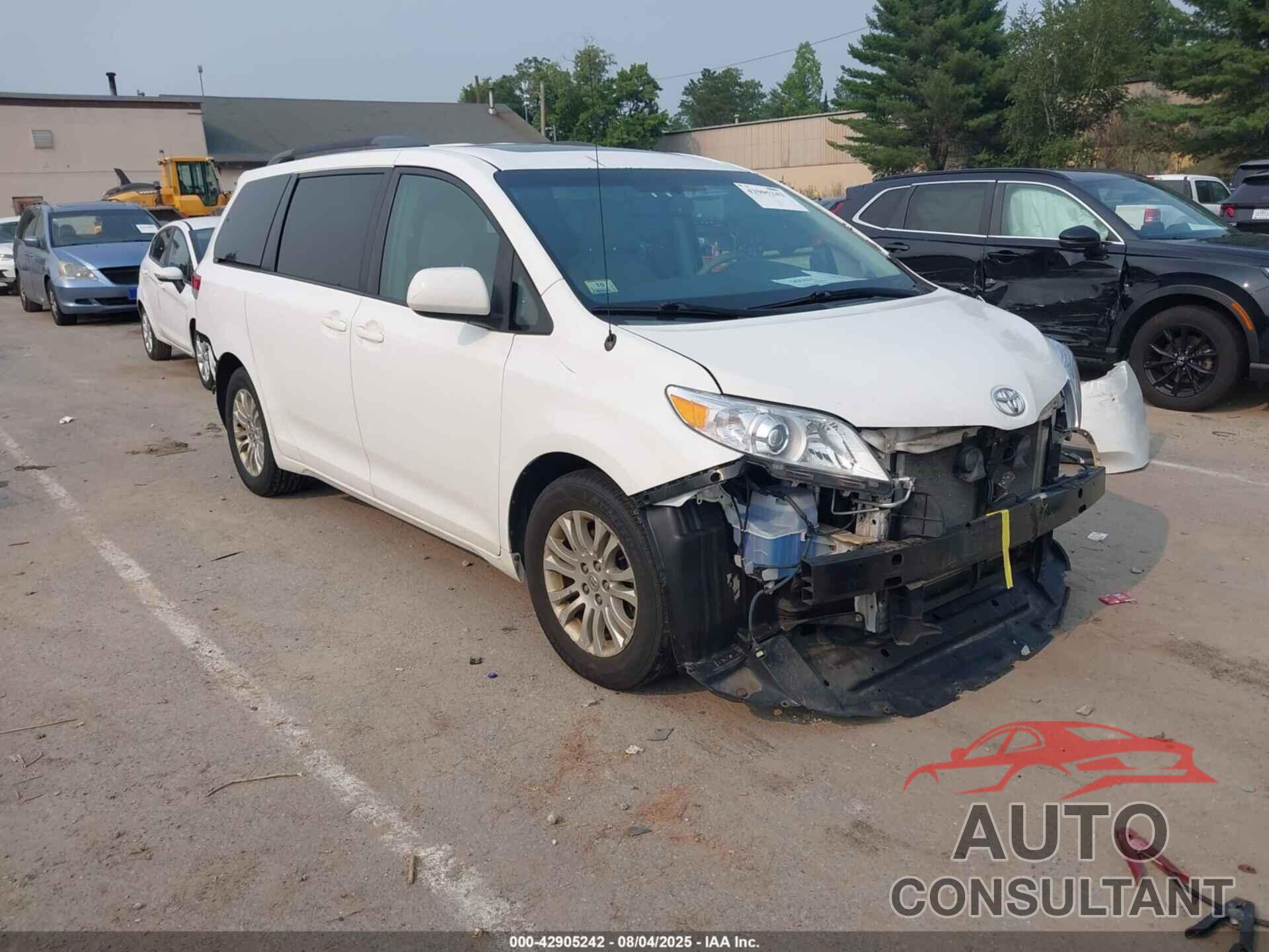 TOYOTA SIENNA 2014 - 5TDYK3DC9ES410514