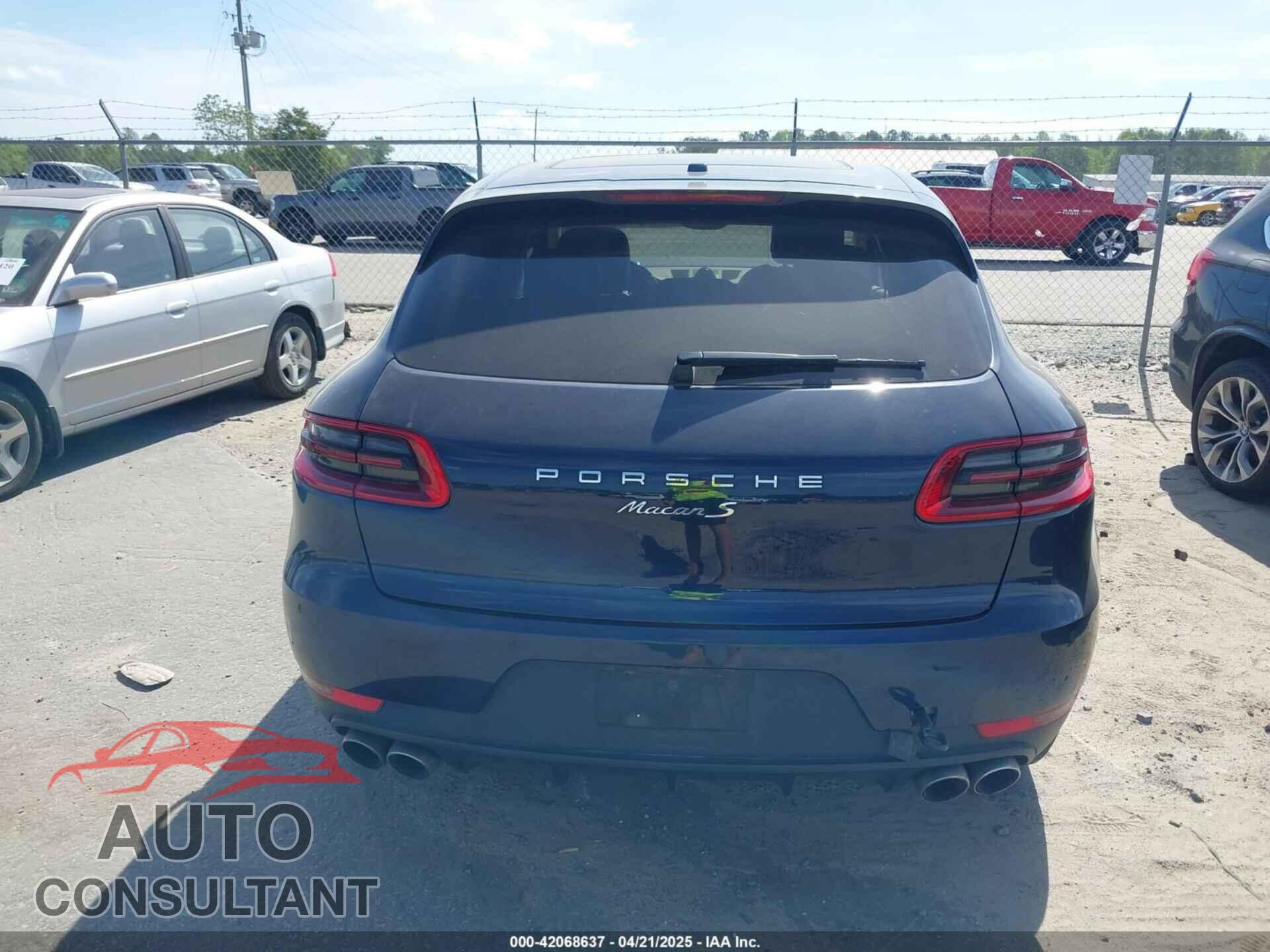 PORSCHE MACAN 2015 - WP1AB2A55FLB67075