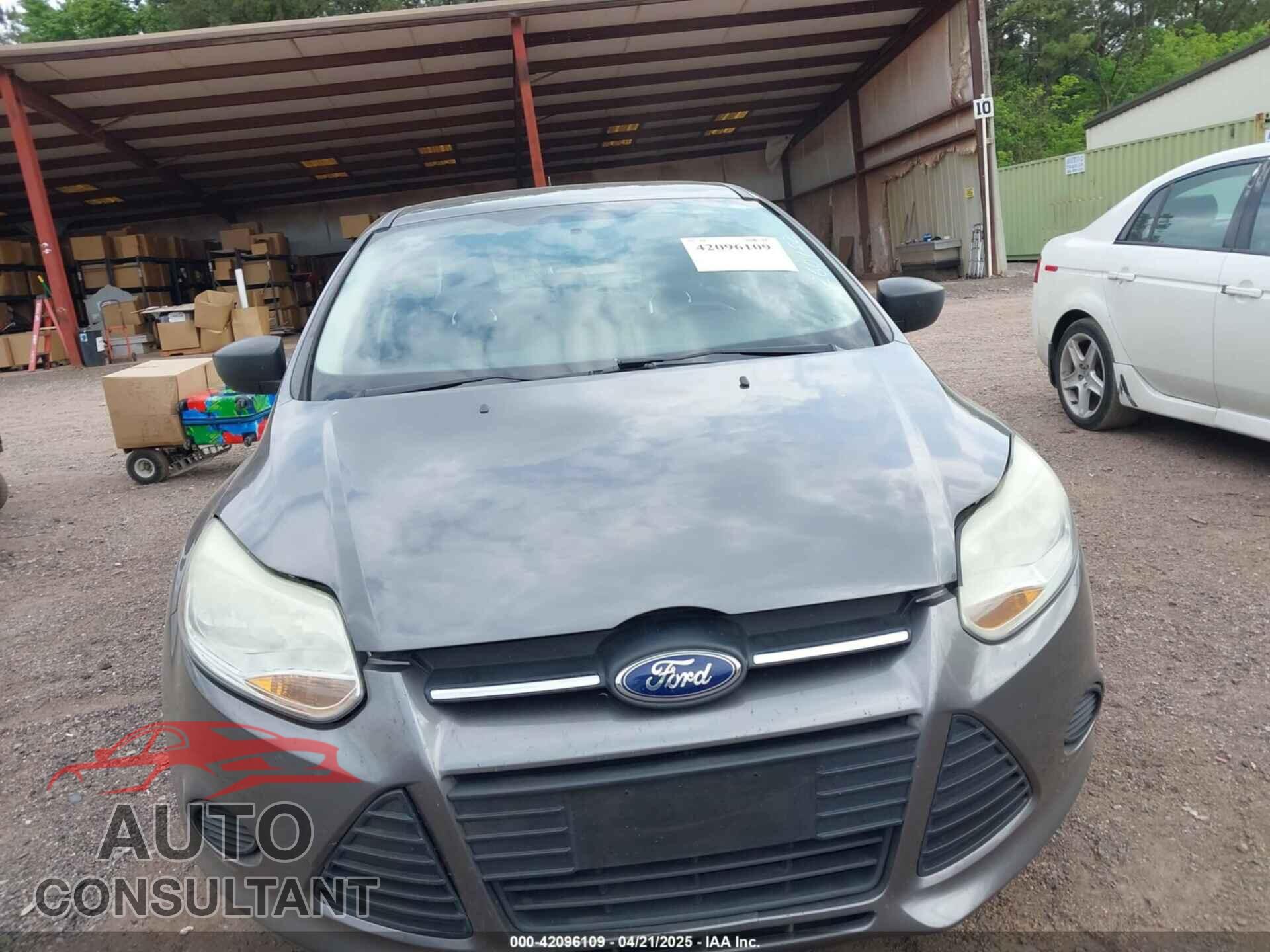 FORD FOCUS 2013 - 1FADP3E21DL260152