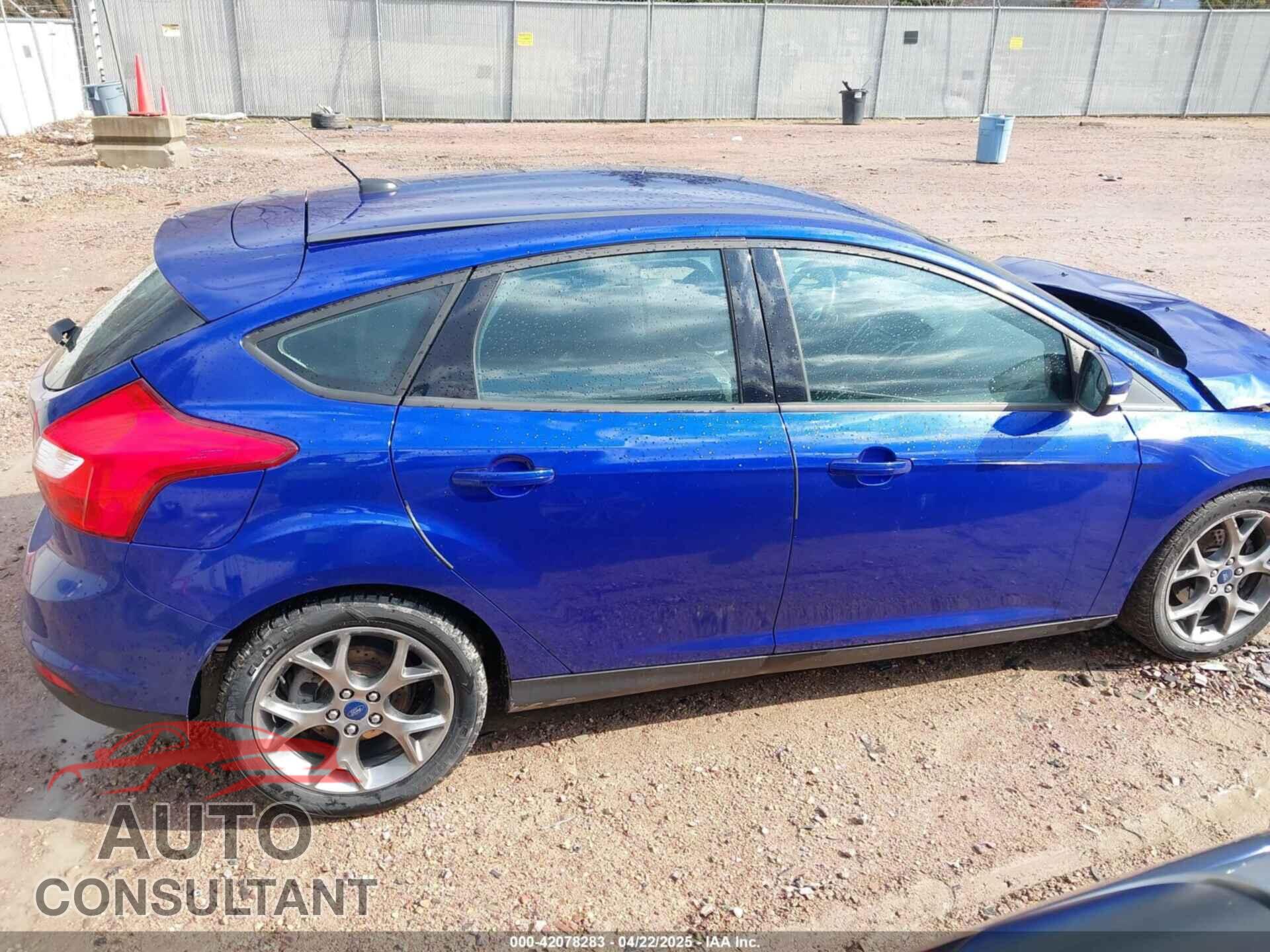 FORD FOCUS 2014 - 1FADP3K2XEL337834