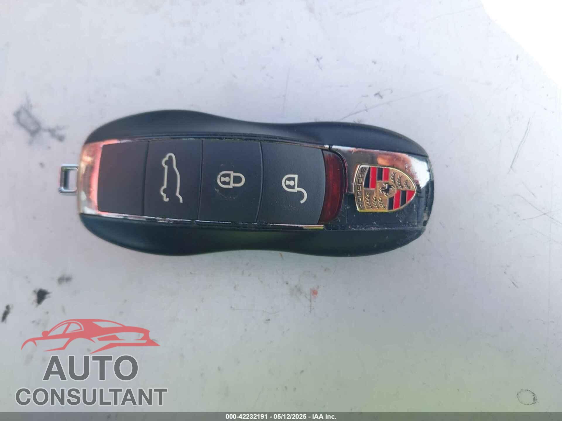 PORSCHE CAYENNE 2016 - WP1AA2A25GLA09331