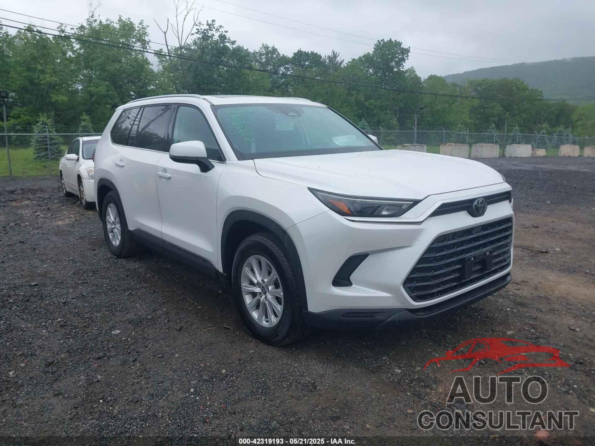 TOYOTA GRAND HIGHLANDER 2024 - 5TDACAB58RS003099