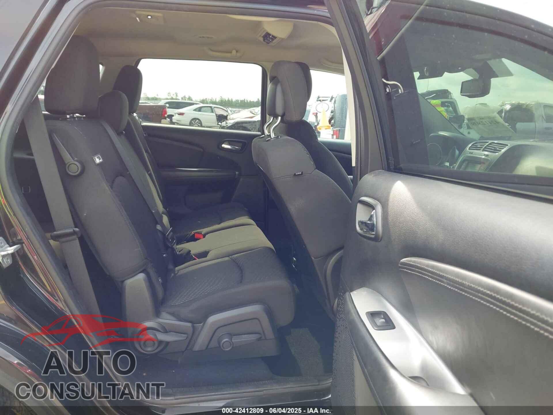 DODGE JOURNEY 2012 - 3C4PDCDGXCT200032
