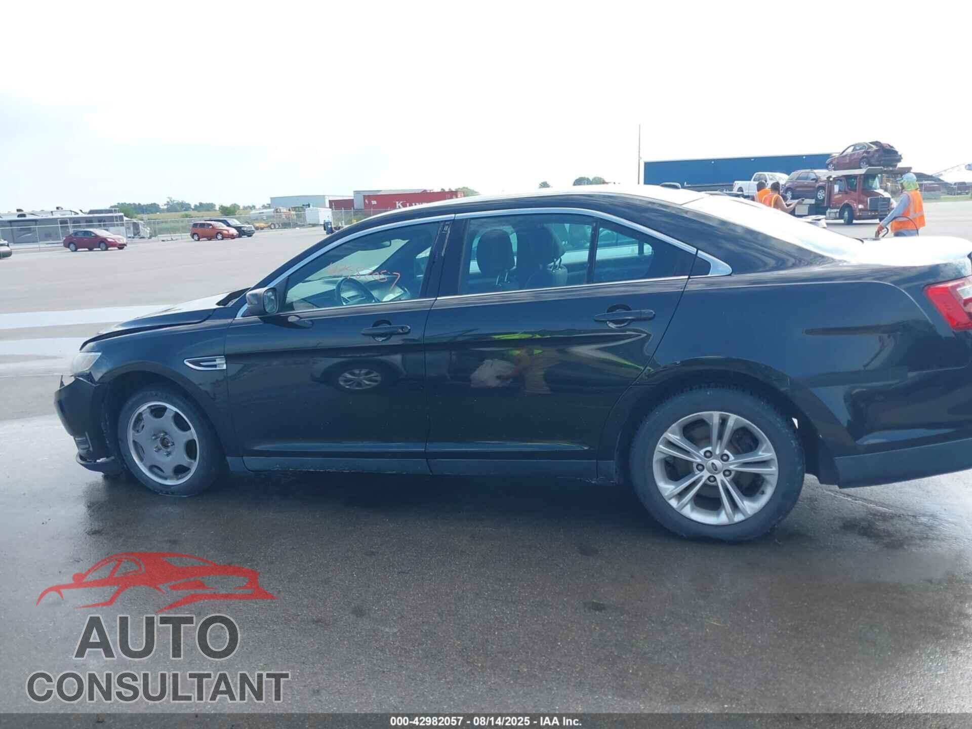 FORD TAURUS 2013 - 1FAHP2E89DG192689