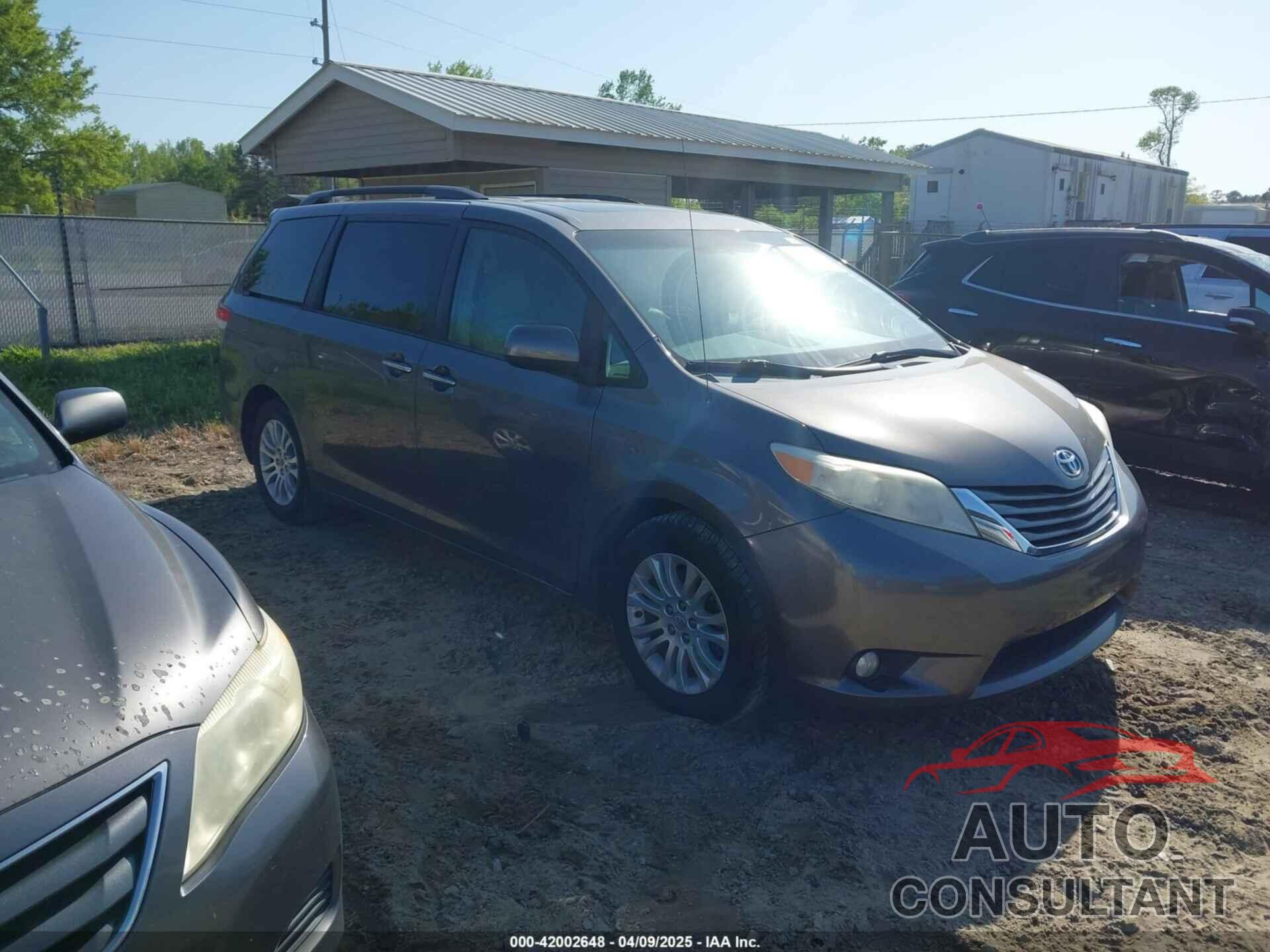 TOYOTA SIENNA 2014 - 5TDYK3DC0ES523543