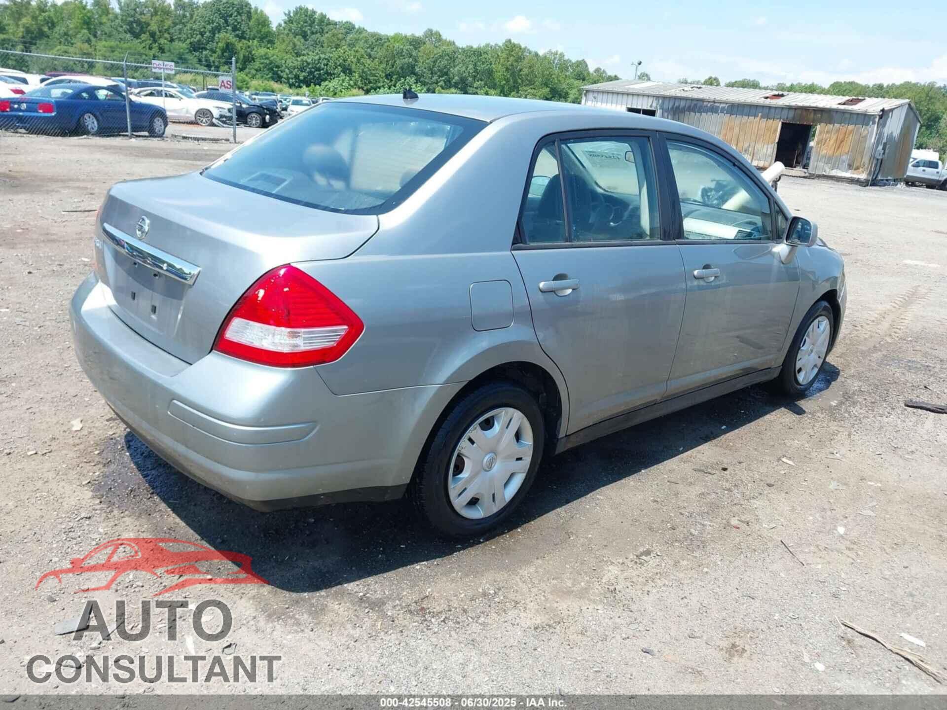 NISSAN VERSA 2011 - 3N1BC1AP1BL373641