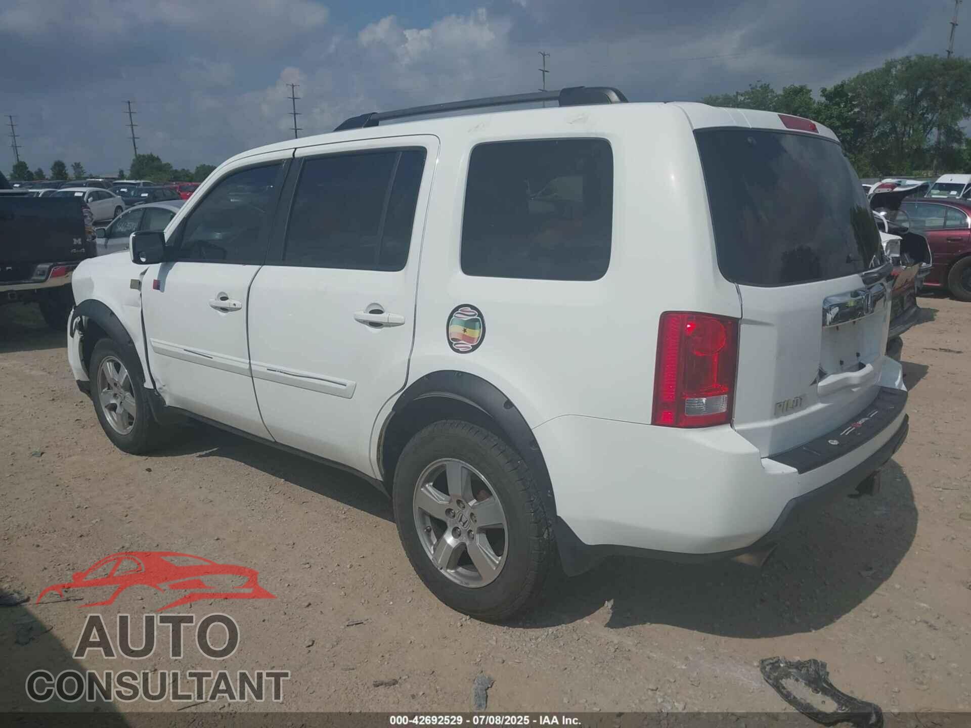 HONDA PILOT 2011 - 5FNYF3H76BB005275