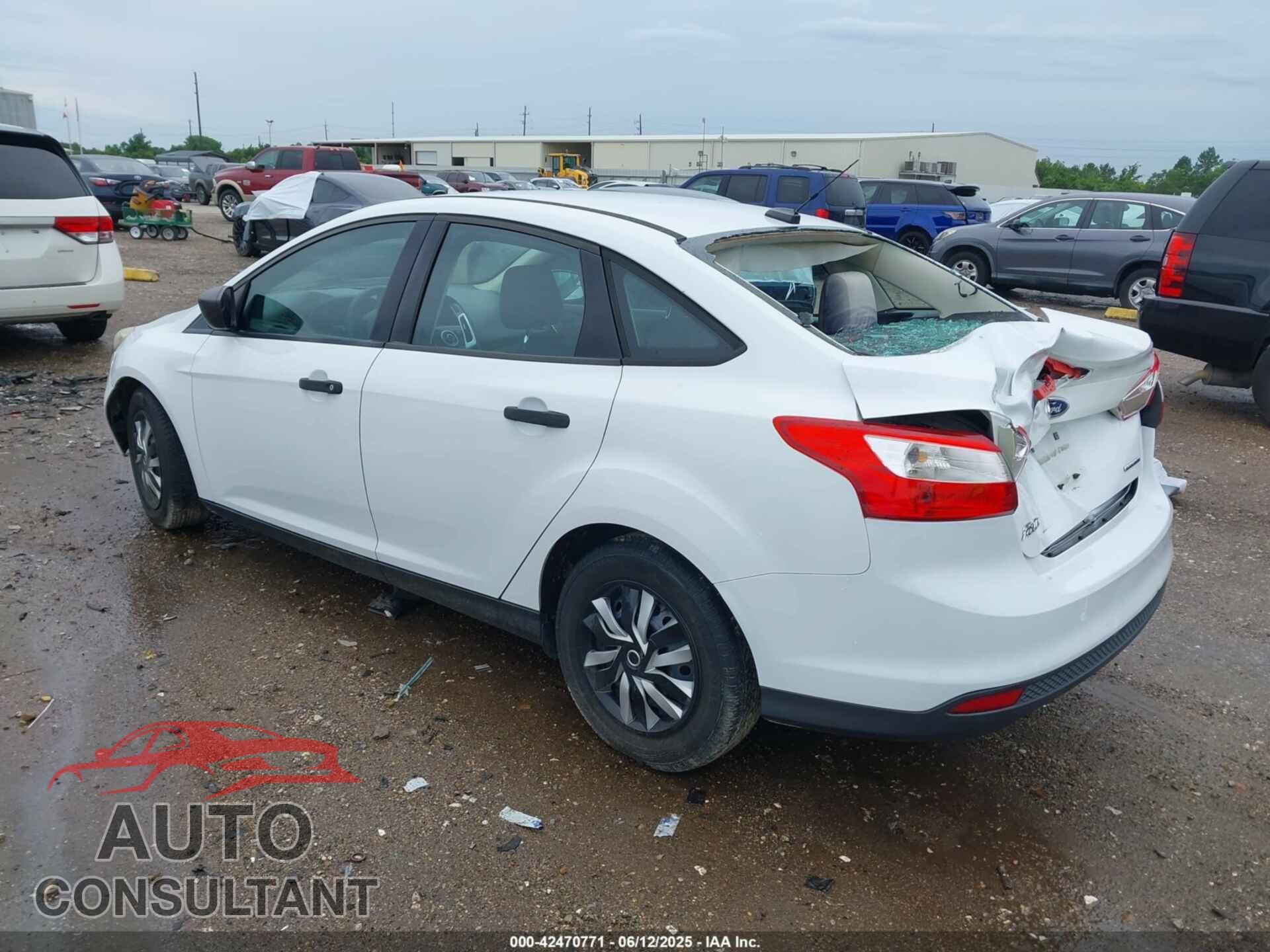 FORD FOCUS 2013 - 1FADP3E28DL320721