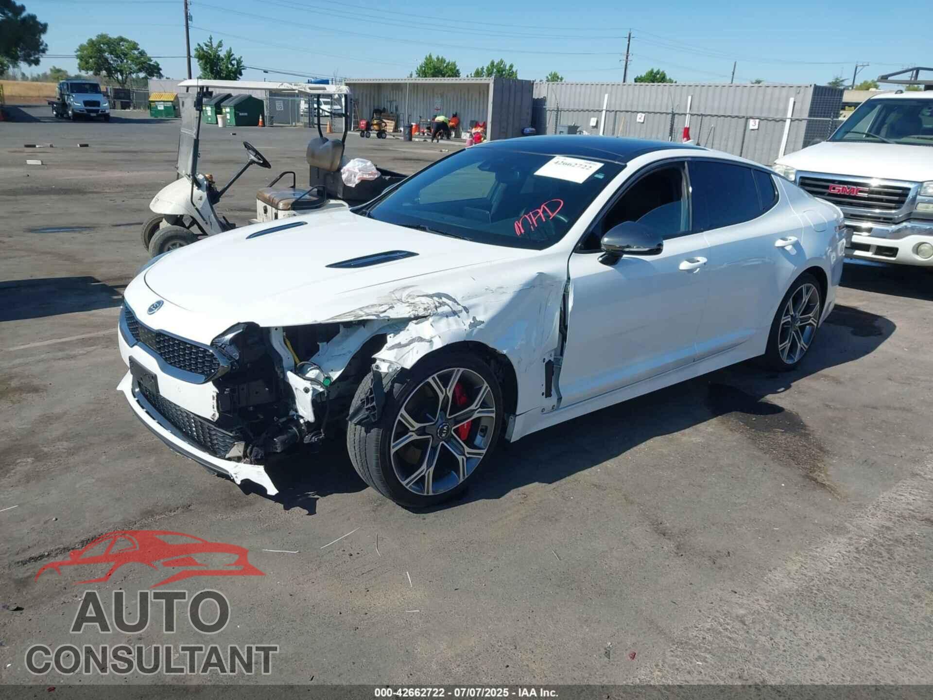 KIA STINGER 2019 - KNAE45LC9K6063012