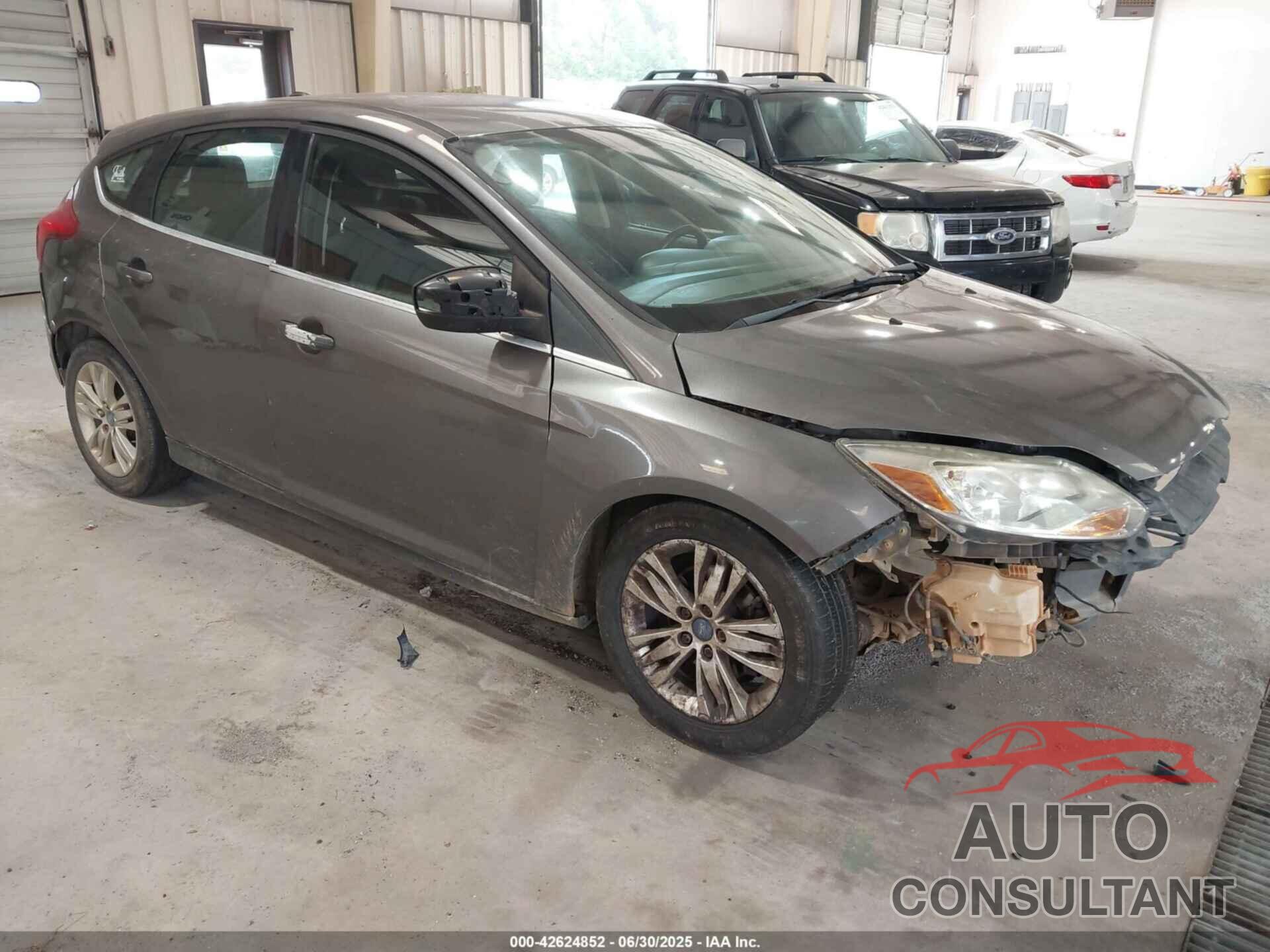 FORD FOCUS 2012 - 1FAHP3M26CL216682
