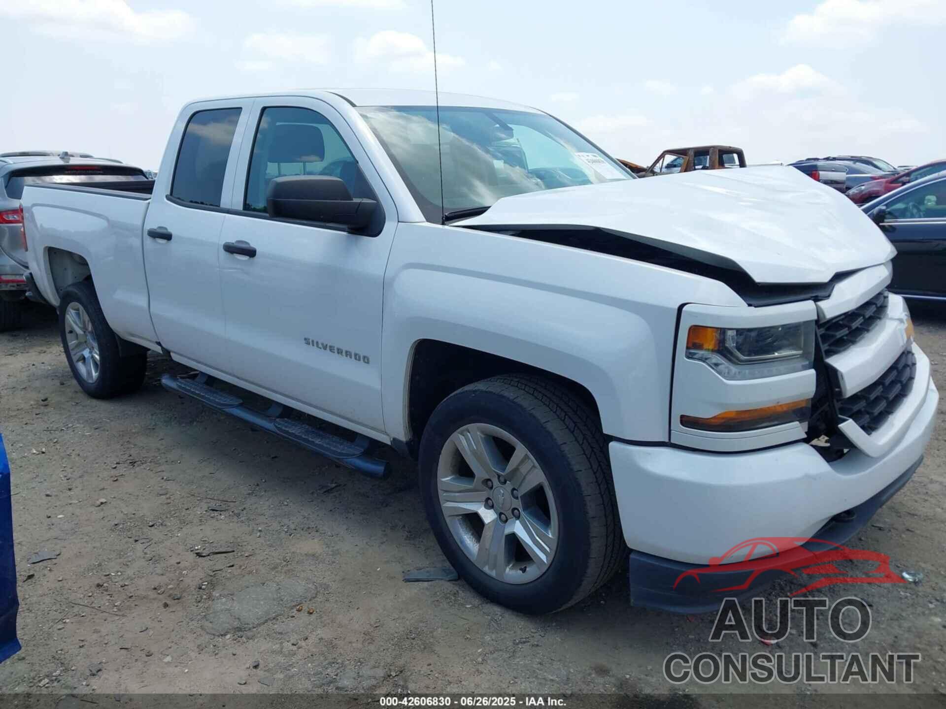 CHEVROLET SILVERADO 1500 2018 - 1GCRCPEC7JZ184537