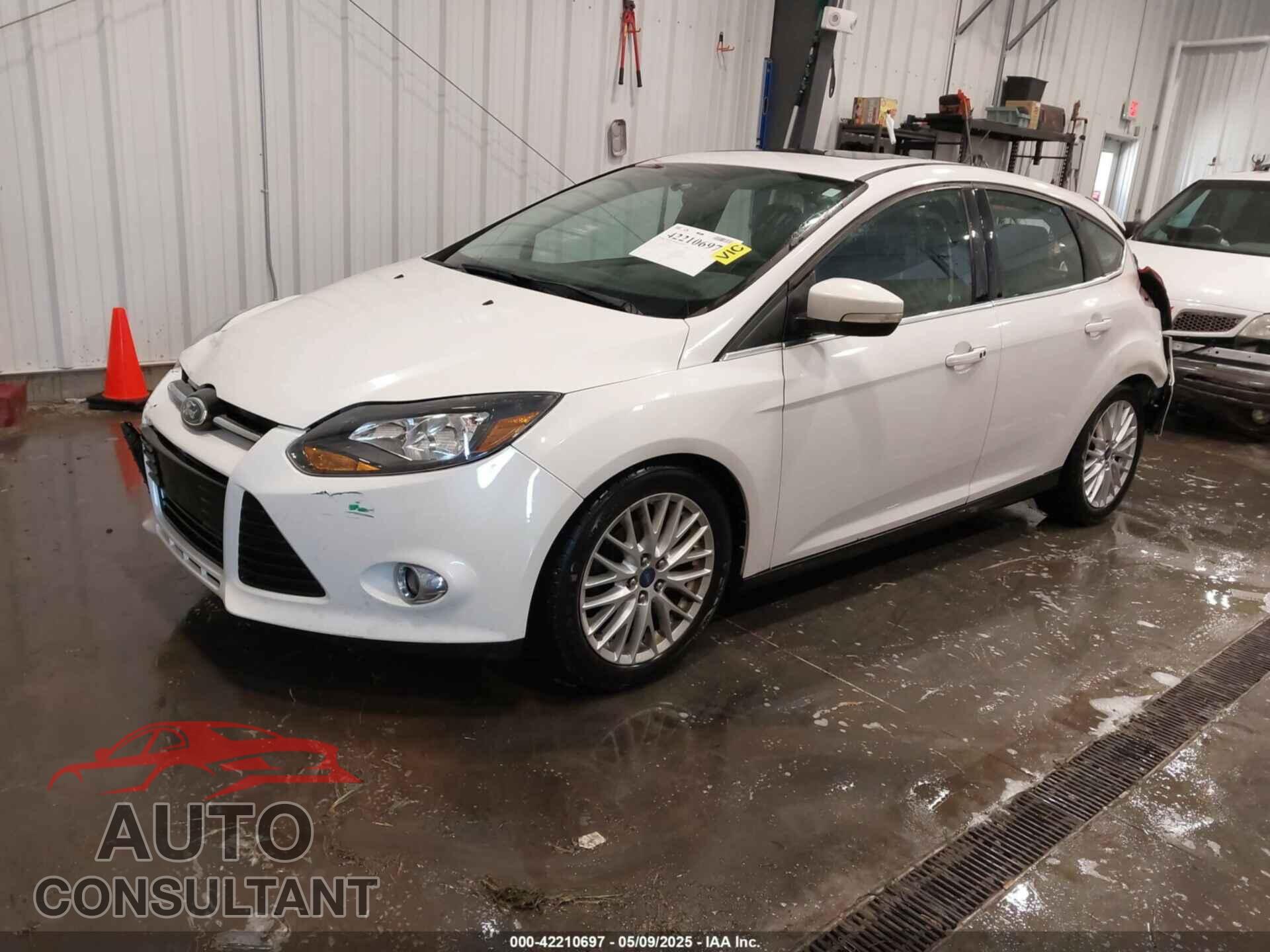 FORD FOCUS 2014 - 1FADP3N27EL110287