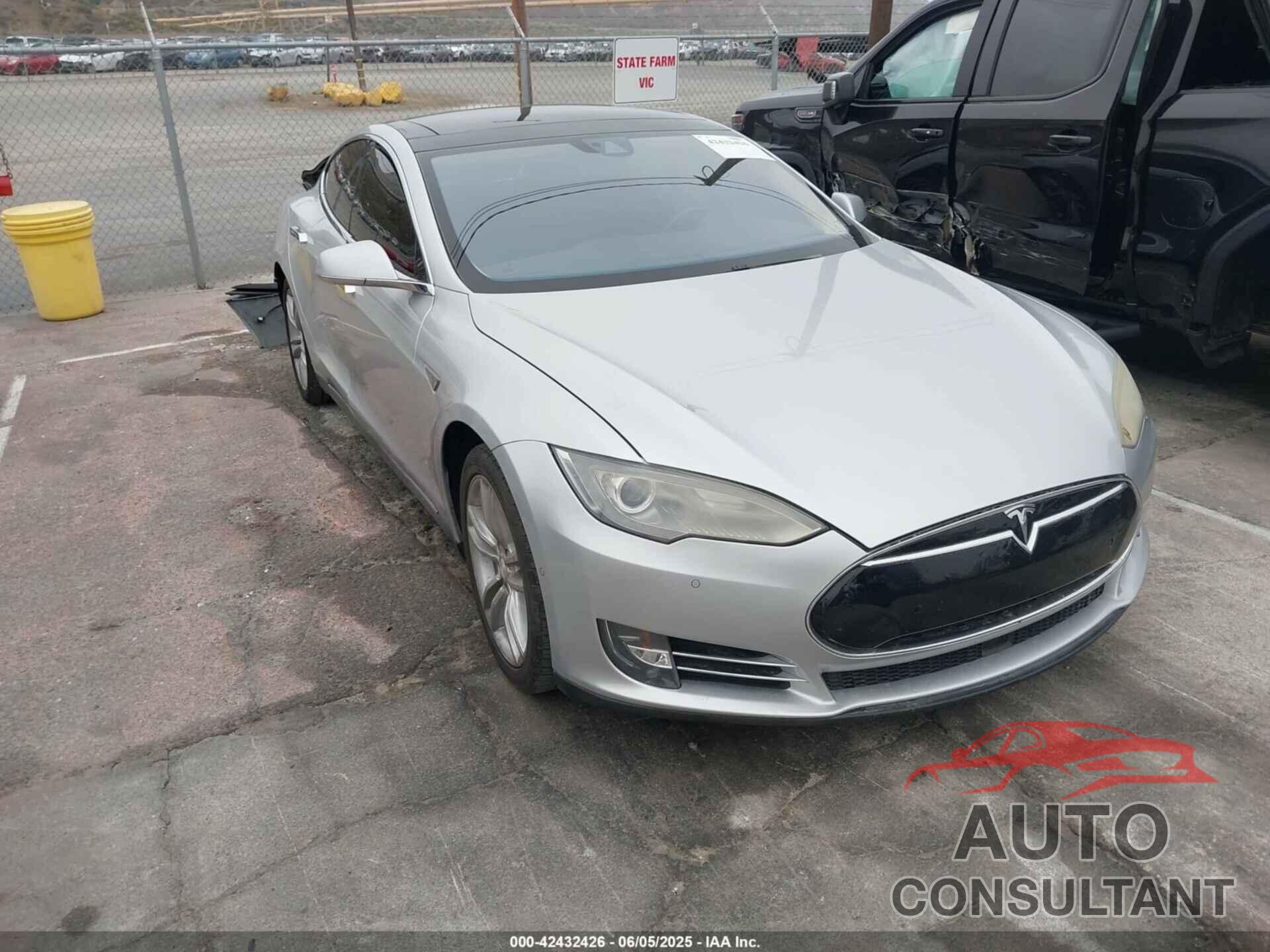 TESLA MODEL S 2015 - 5YJSA1H11FFP68833