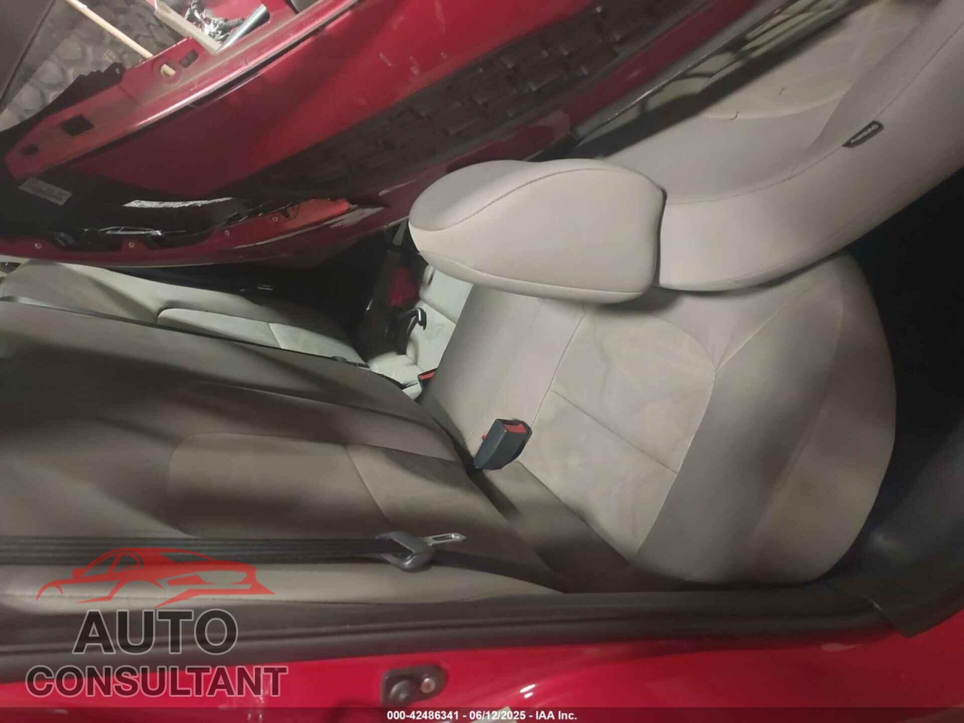 KIA RIO 2014 - KNADM4A38E6370958