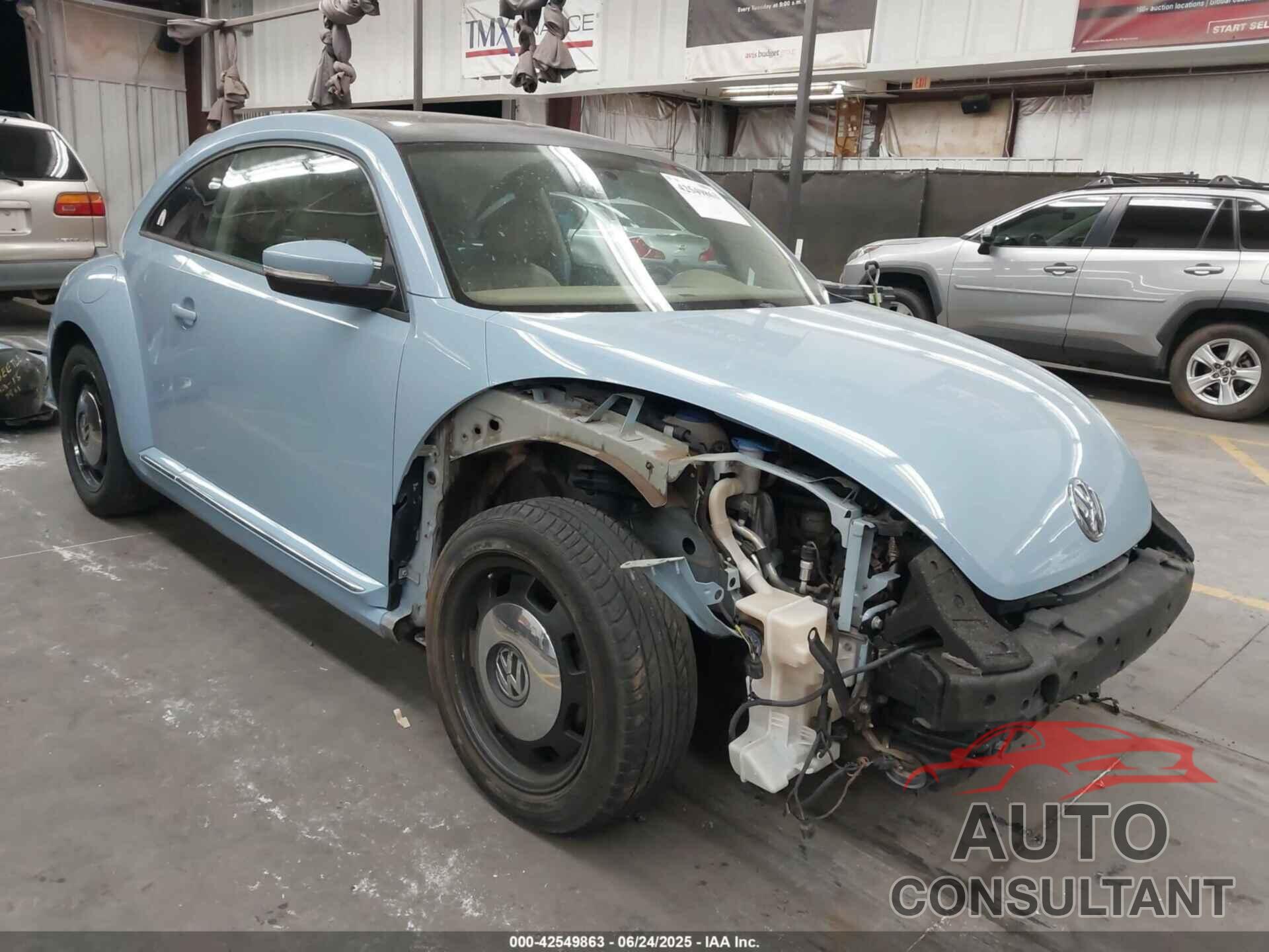 VOLKSWAGEN BEETLE 2014 - 3VWJ17ATXEM663919