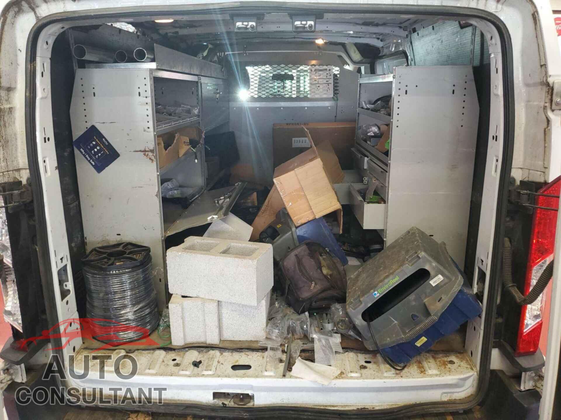 FORD TRANSIT 2015 - 1FTNE1YM5FKB01049