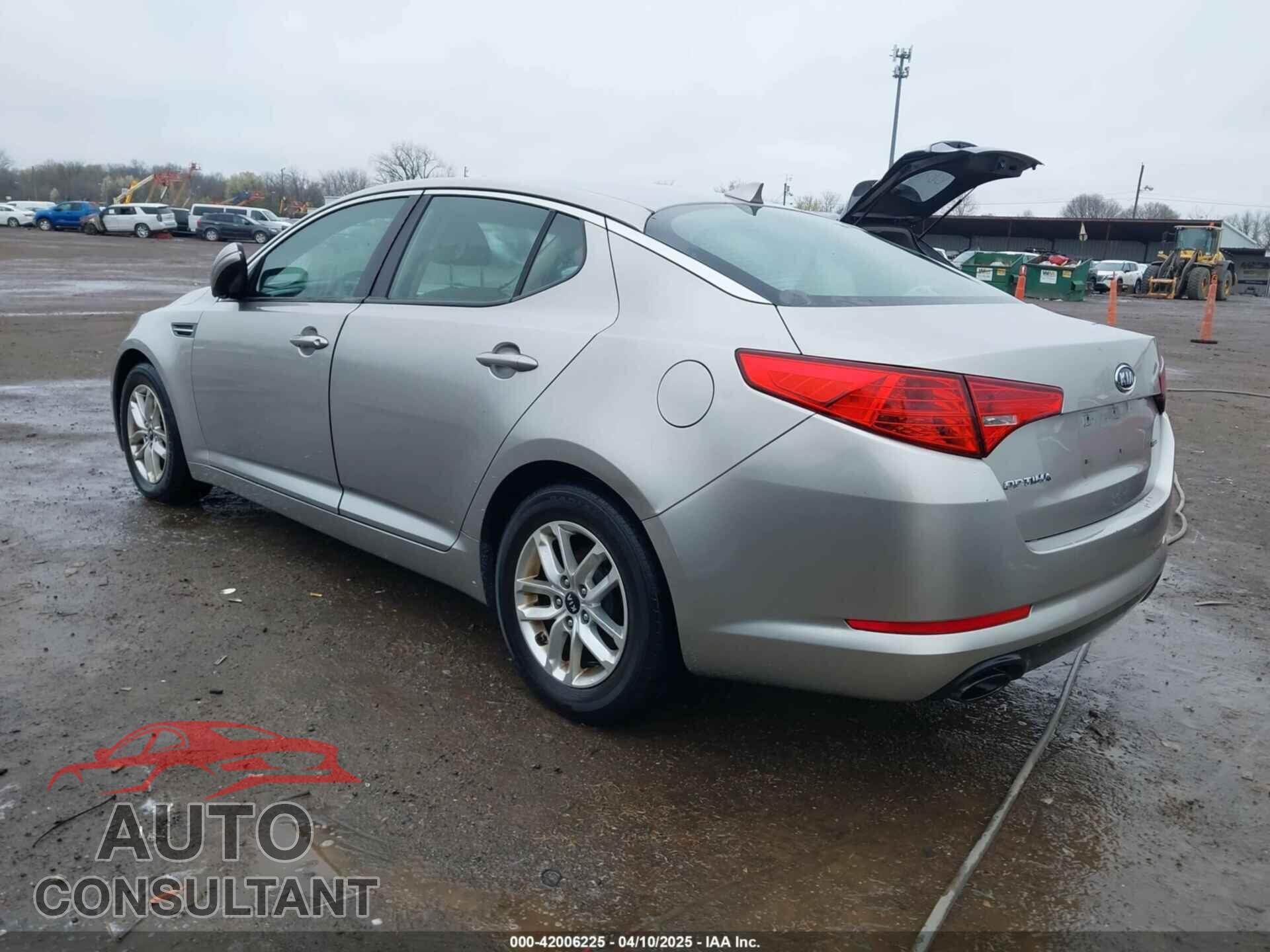 KIA OPTIMA 2011 - KNAGM4A76B5146718
