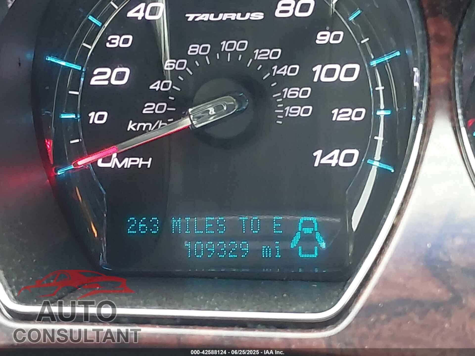 FORD TAURUS 2011 - 1FAHP2FW7BG157014