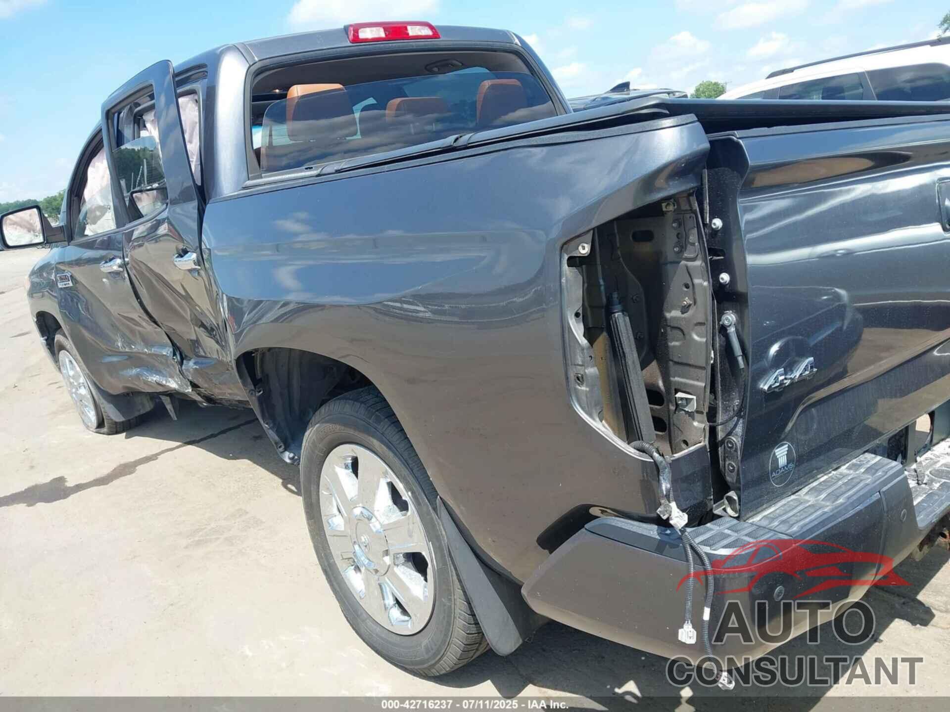 TOYOTA TUNDRA 2016 - 5TFAY5F15GX501283