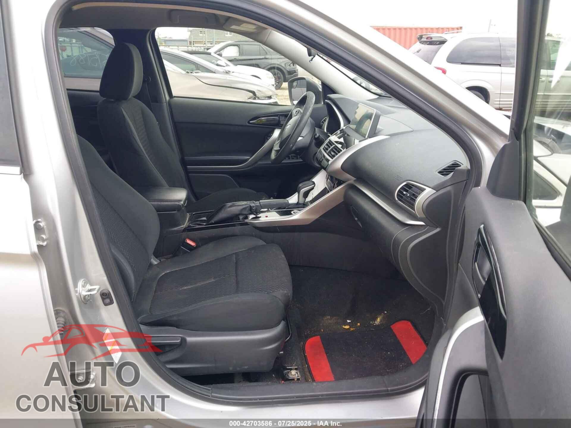 MITSUBISHI ECLIPSE CROSS 2018 - JA4AT4AA2JZ044096