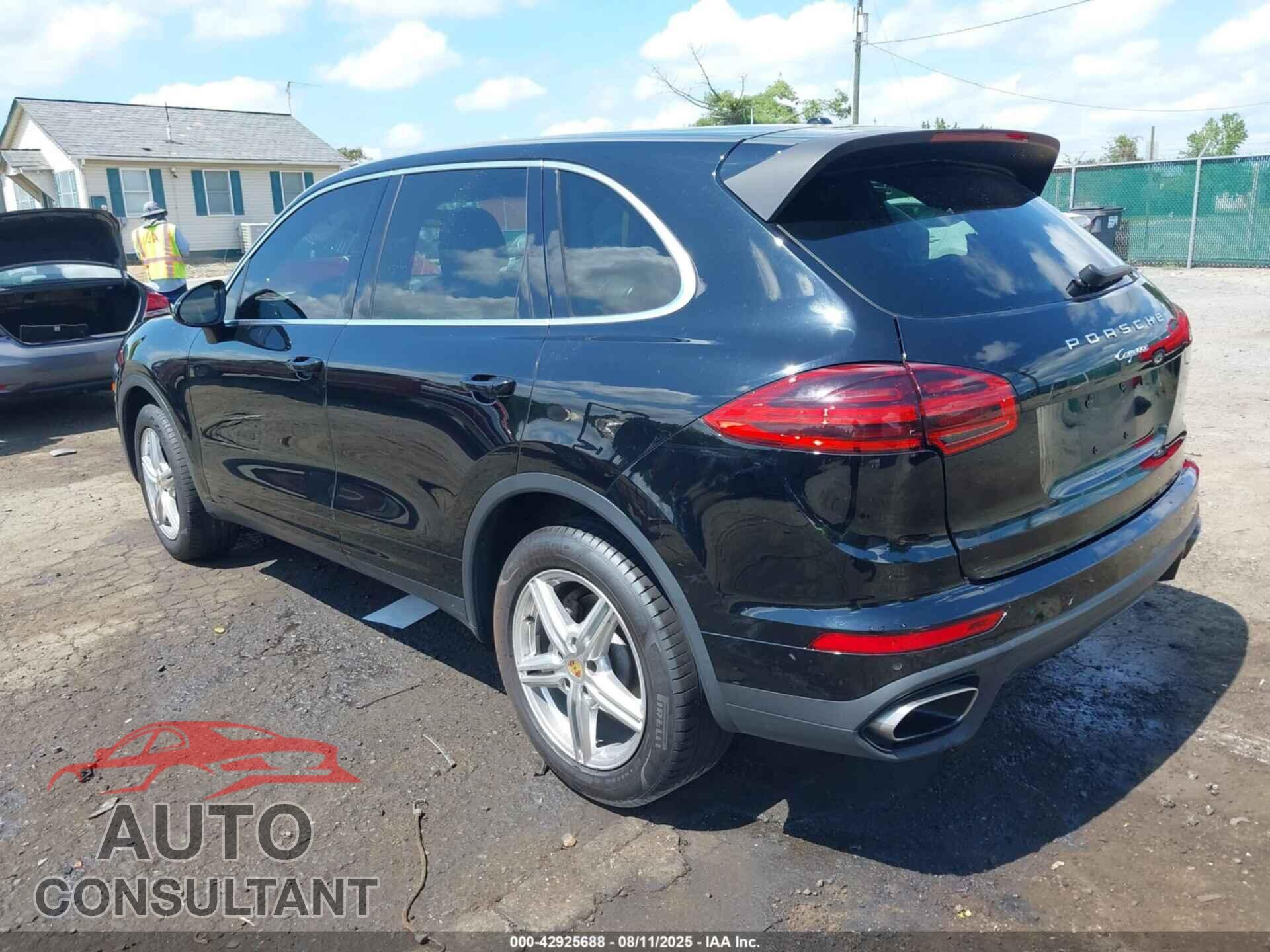 PORSCHE CAYENNE 2016 - WP1AA2A2XGLA08109