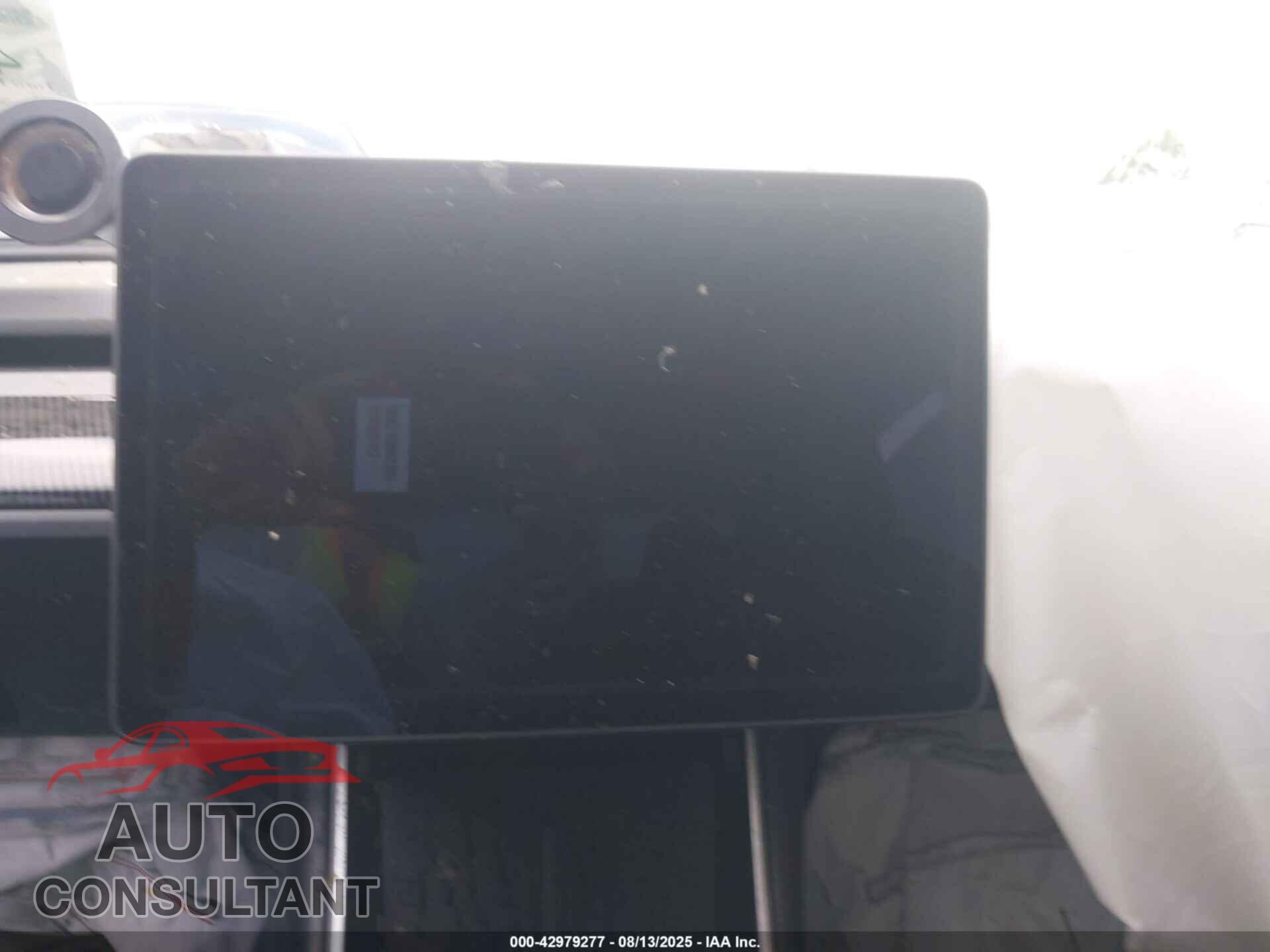 TESLA MODEL 3 2018 - 5YJ3E1EA9JF026668