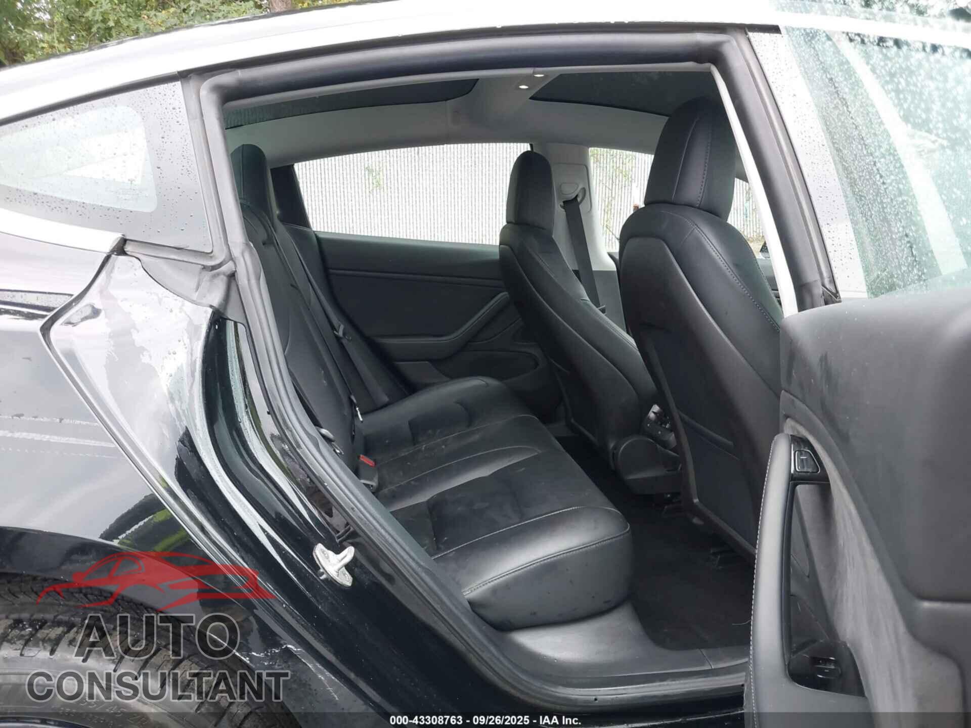 TESLA MODEL 3 2019 - 5YJ3E1EA8KF306471